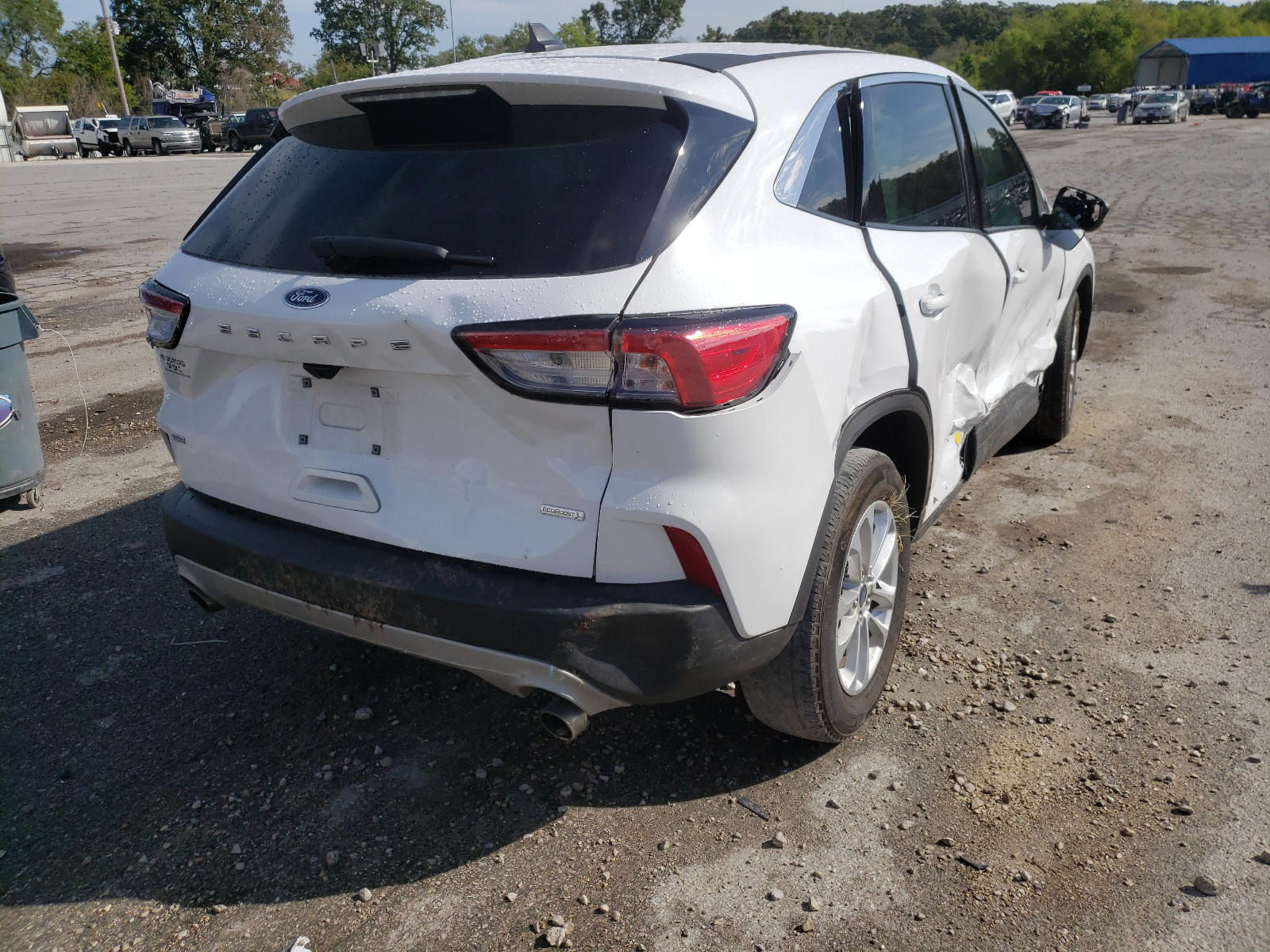 Photo 4 from auction – 2020 FORD ESCAPE SE with VIN 1FMCU0G67LUA86024