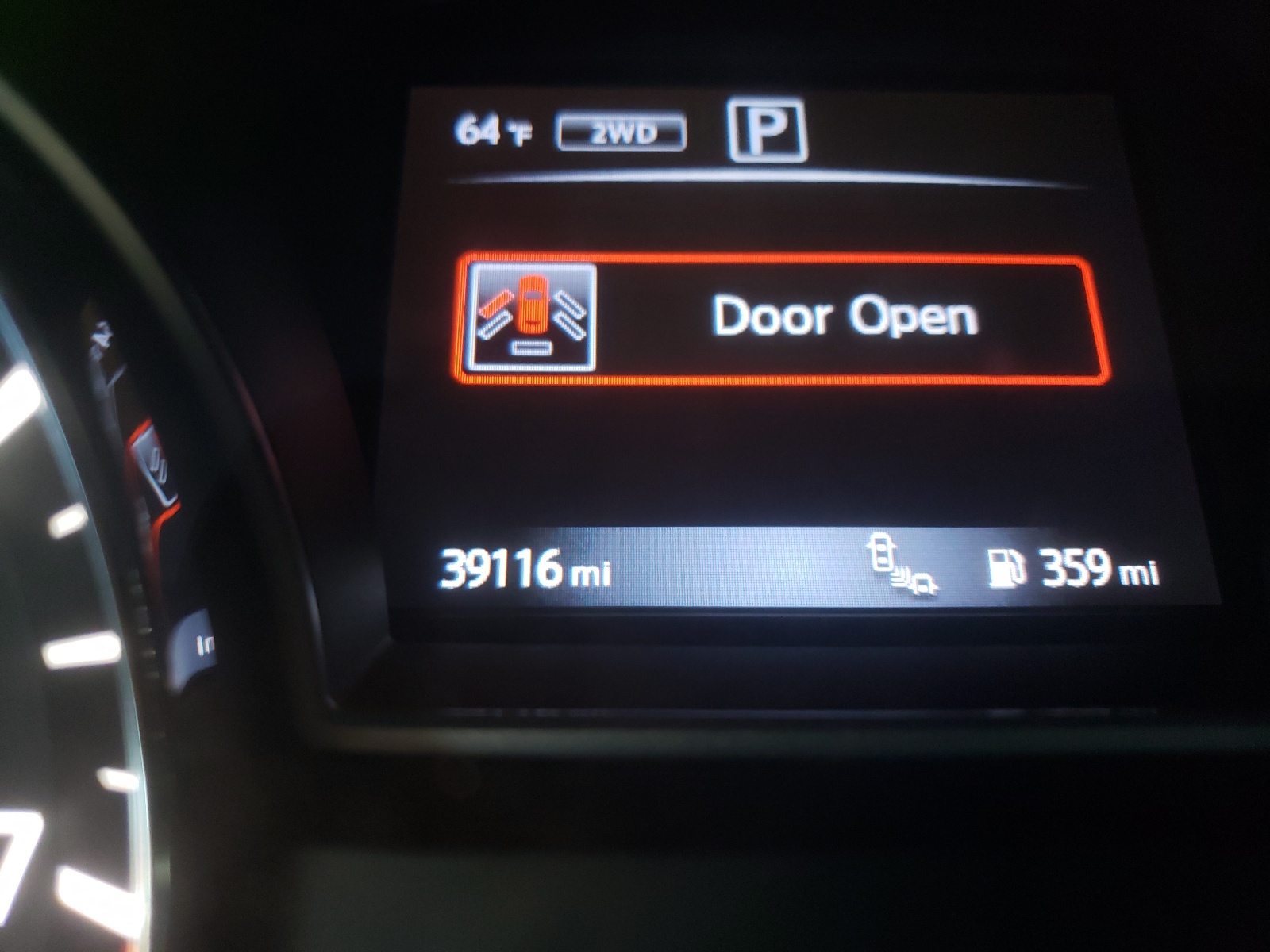 Photo 8 from auction – 2017 NISSAN PATHFINDER with VIN 5N1DR2MM8HC673981
