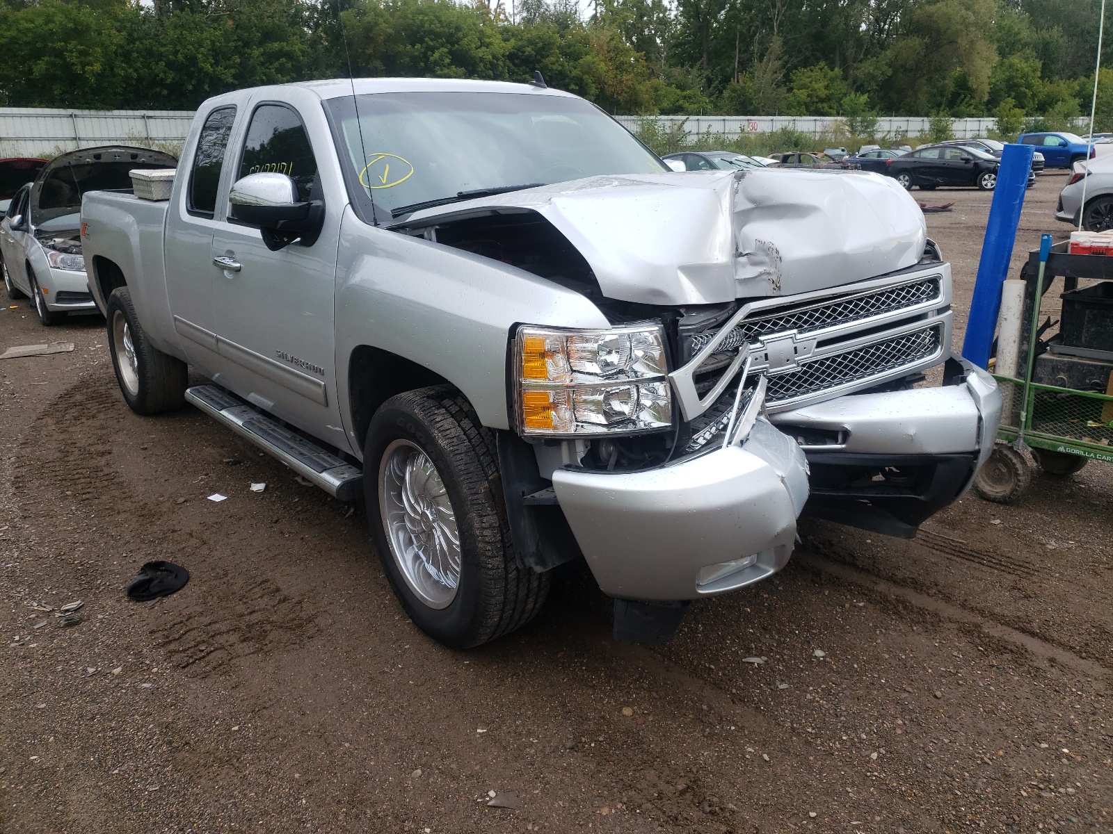 CHEVROLET SILVERADO 2013 with VIN 1GCRKTE70DZ186584 - Photo from auction