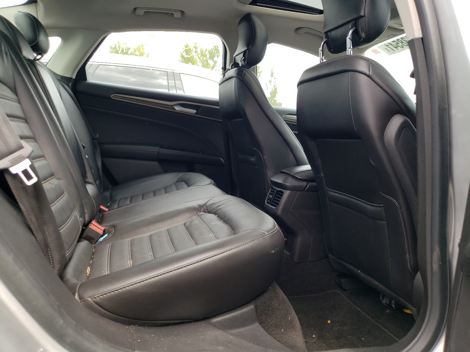Photo 6 from auction – 2014 FORD FUSION SE with VIN 3FA6P0H92ER153159