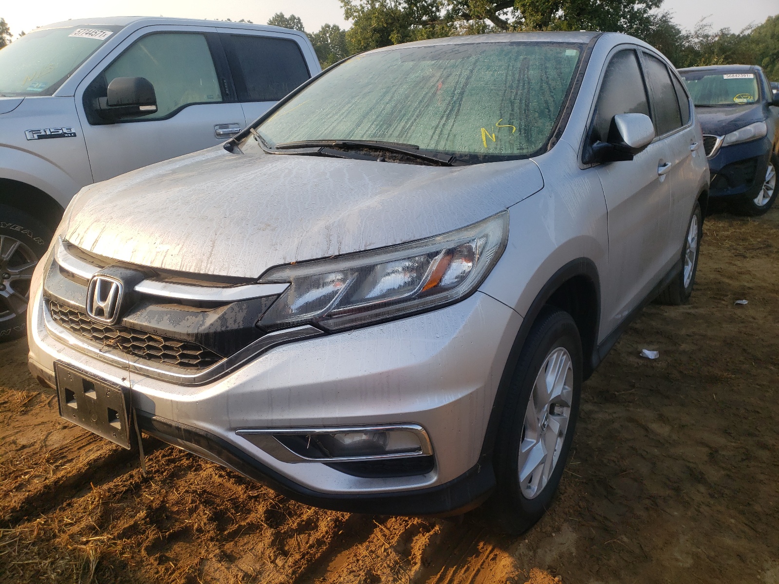 Zdjęcie 2 z aukcji – 2016 HONDA CR-V EX z VIN 2HKRM4H52GH686154