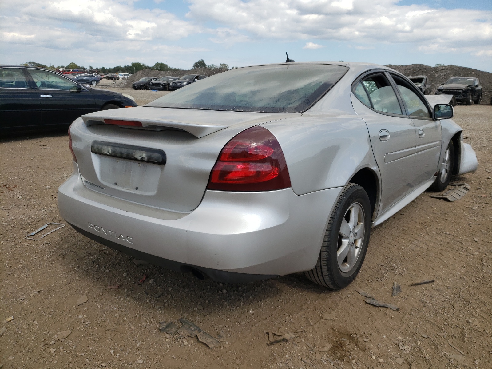 Photo 4 from auction – 2007 PONTIAC GRAN PRIX with VIN 2G2WP552271174233