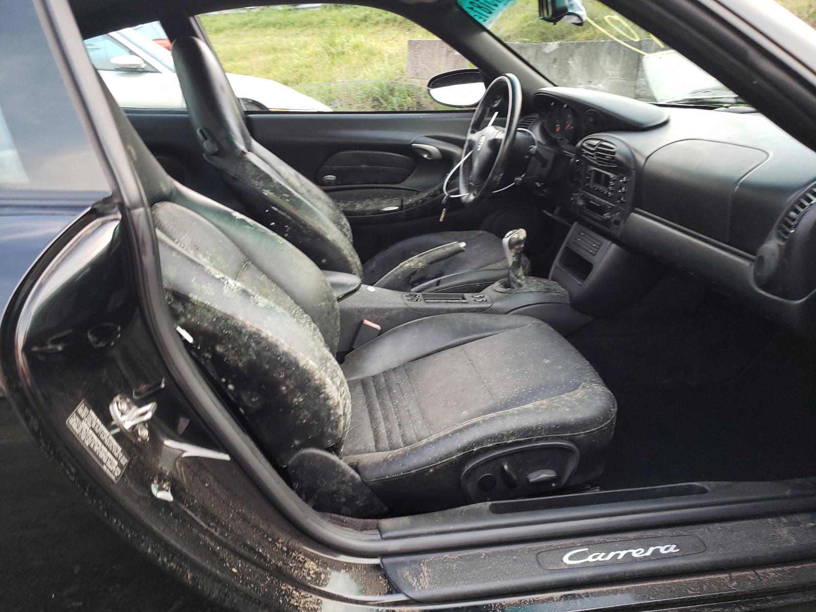 Photo 5 from auction – 2000 PORSCHE 911 CARRER with VIN WP0AA2991YS623240