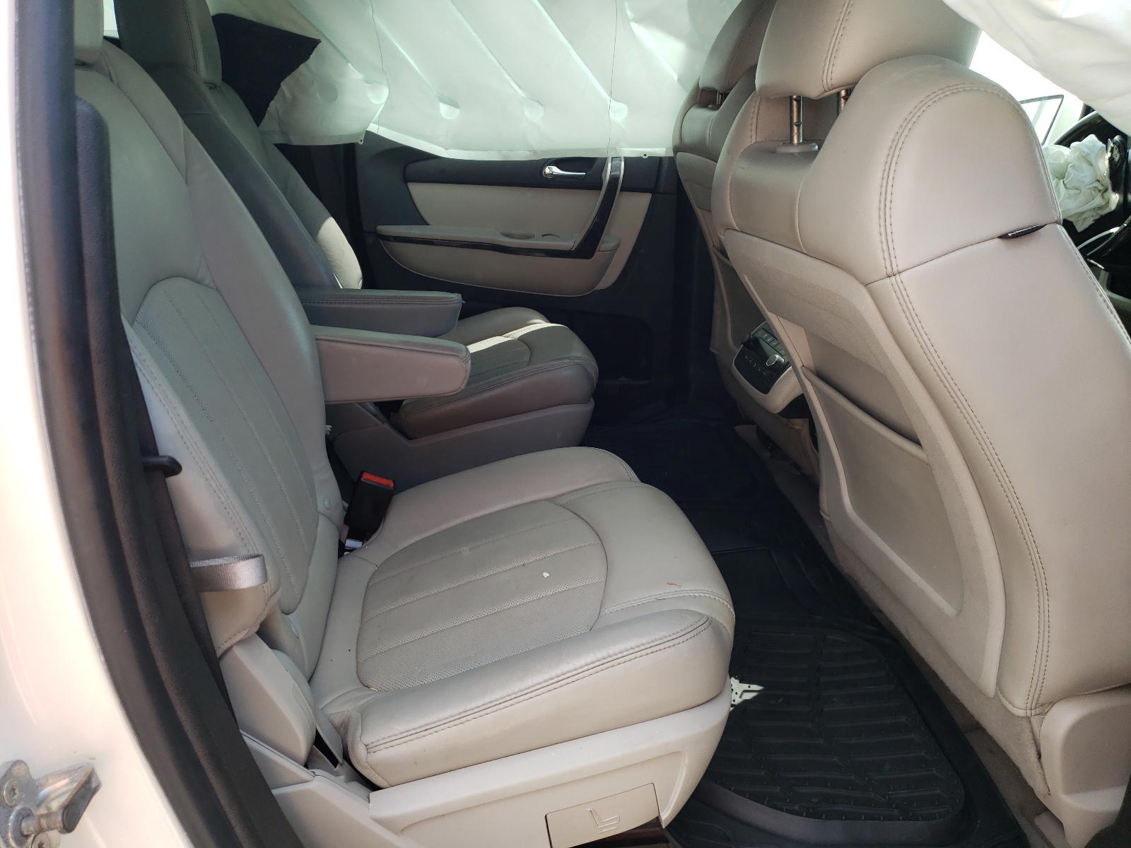 Photo 6 from auction – 2012 GMC ACADIA DEN with VIN 1GKKVTED1CJ287875