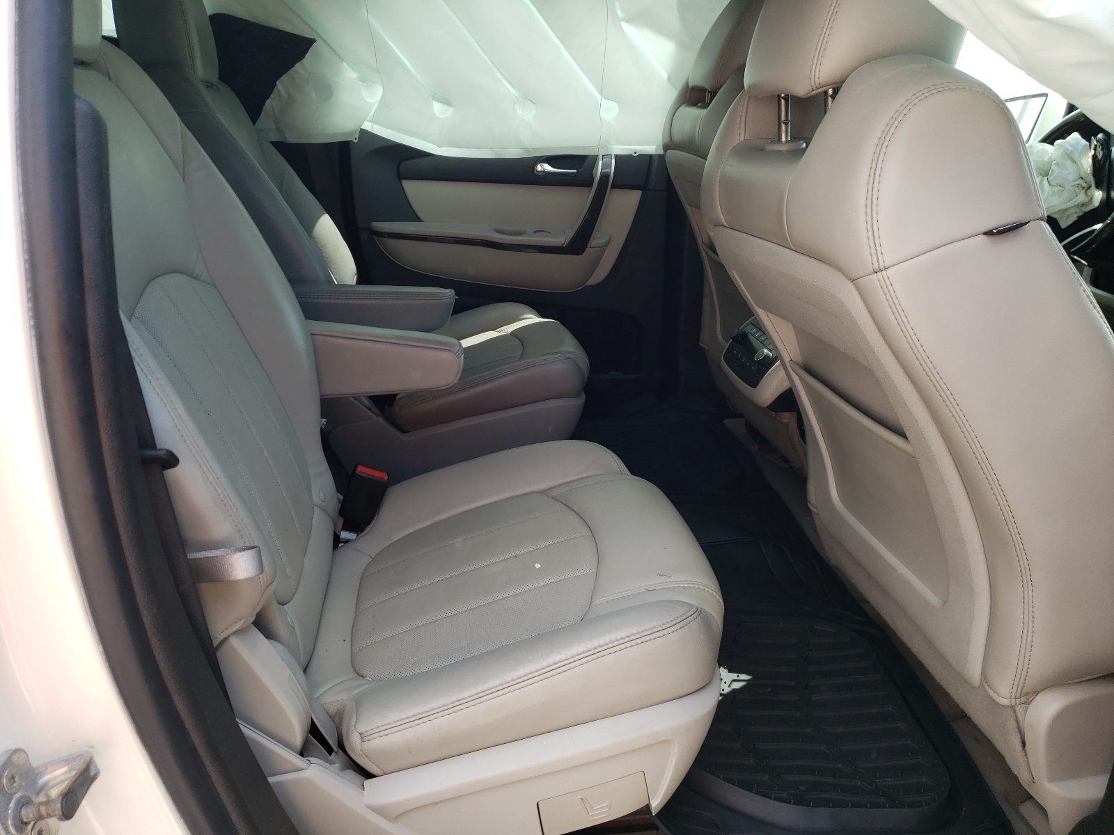 Foto 6 de la subasta – 2012 GMC ACADIA DEN con VIN 1GKKVTED1CJ287875