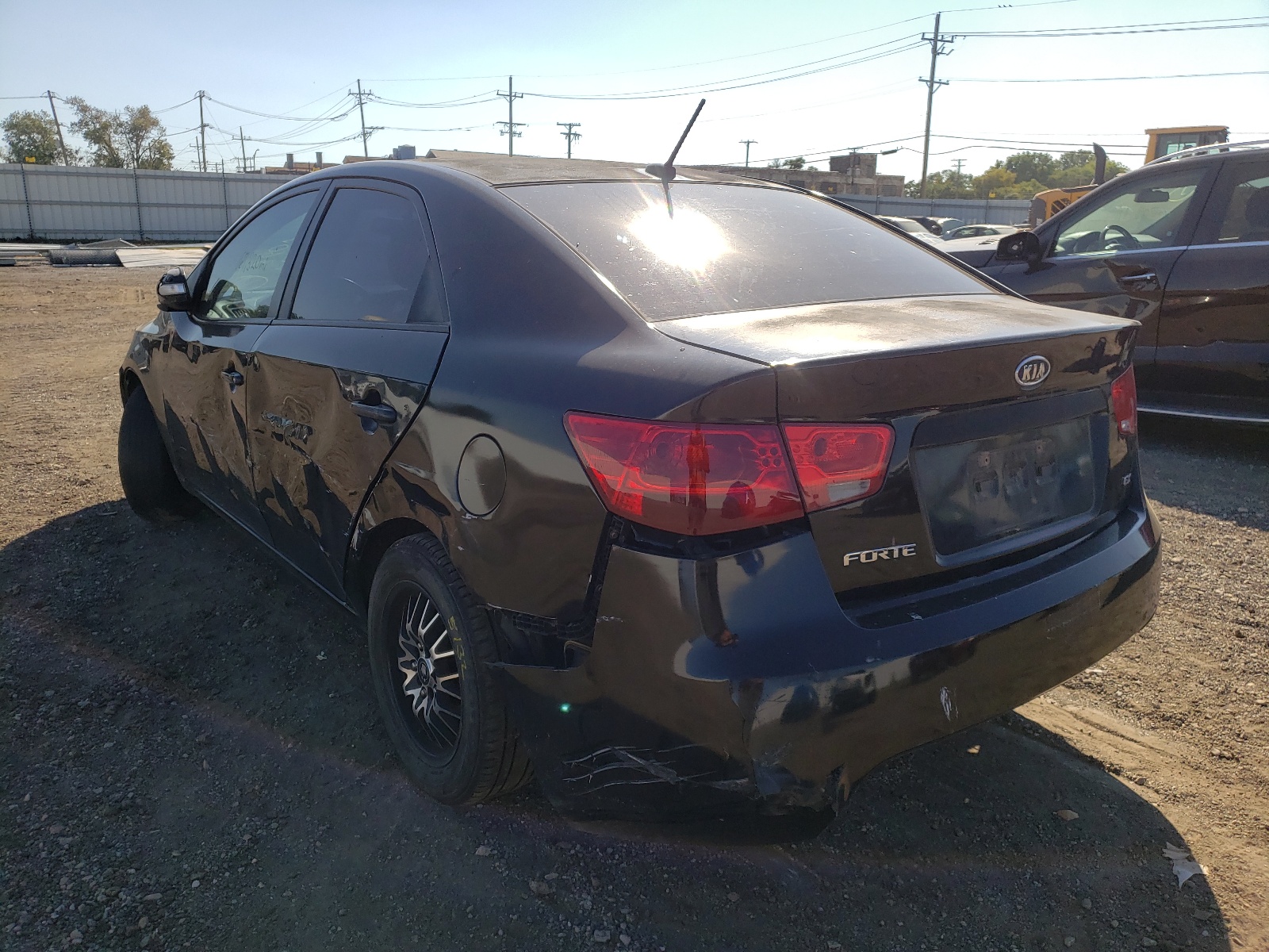 Photo 3 from auction – 2010 KIA FORTE EX with VIN KNAFU4A25A5298911