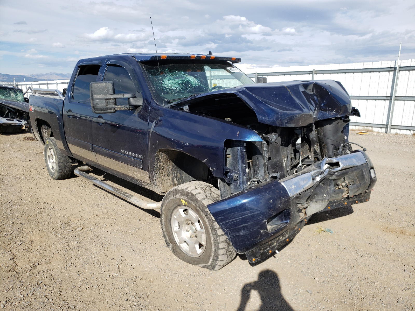 CHEVROLET SILVERADO 2011 with VIN 3GCPKSE34BG312909 - Photo from auction