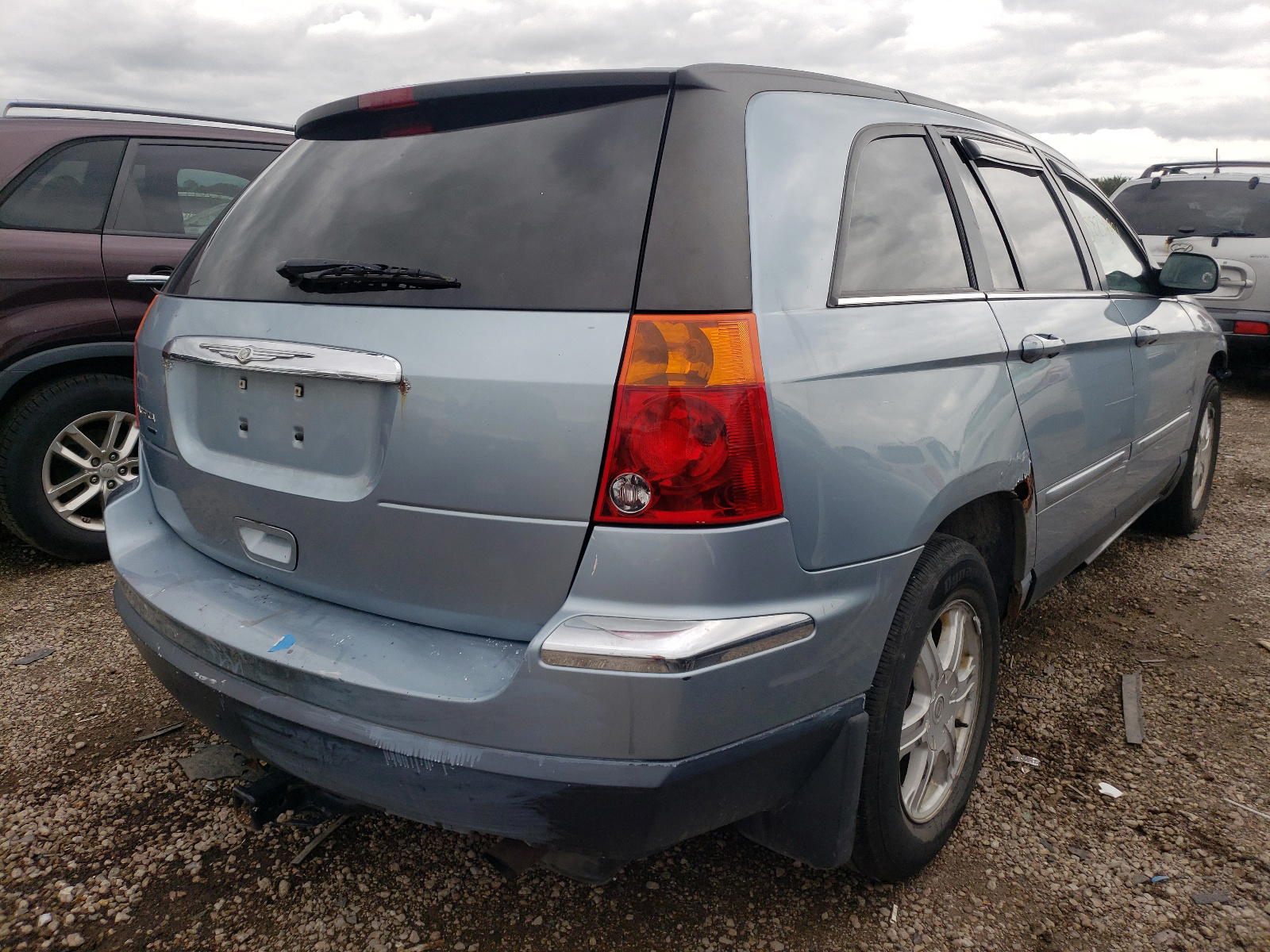Photo 4 from auction – 2005 CHRYSLER PACIFICA with VIN 2C4GM68405R551930