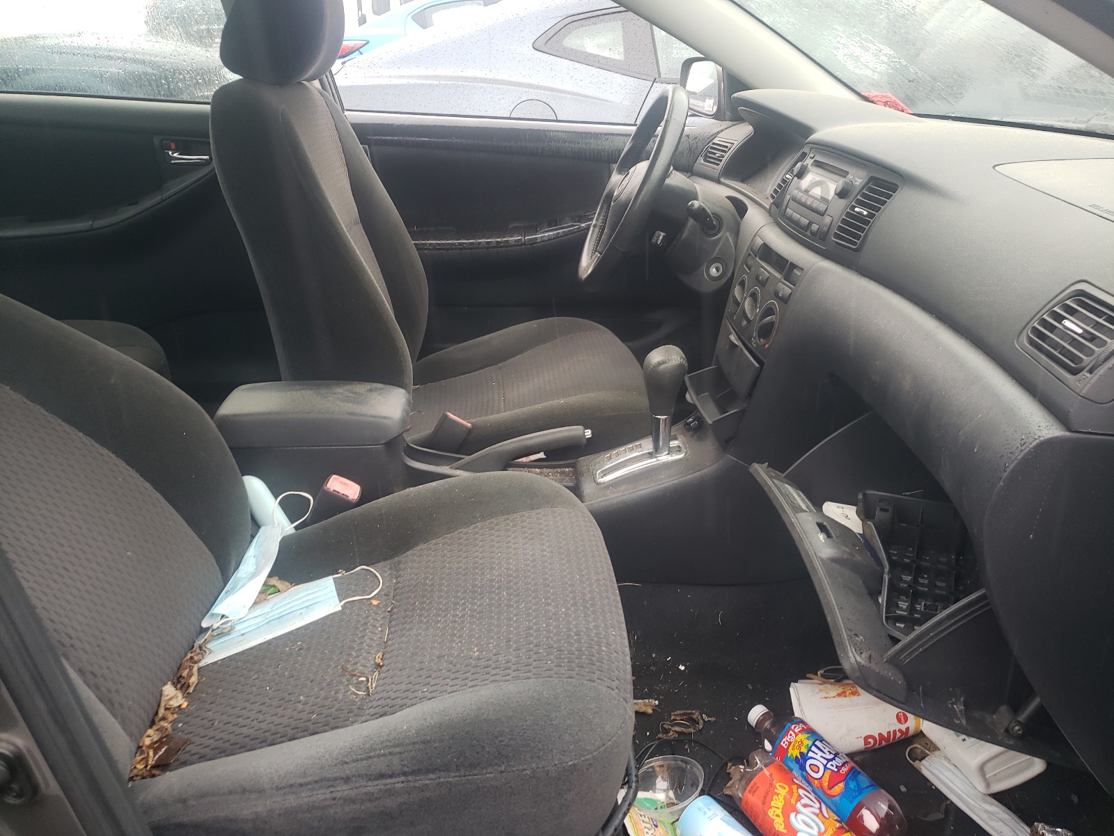 Photo 5 from auction – 2005 TOYOTA COROLLA CE with VIN 1NXBR32E05Z538007