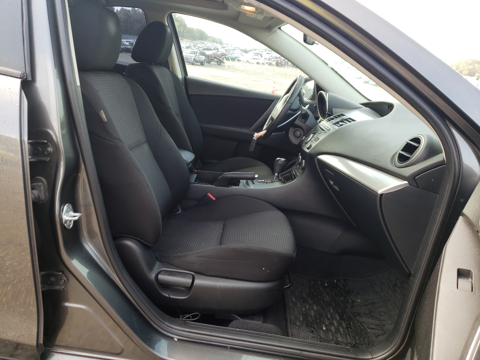 Photo 5 from auction – 2013 MAZDA 3 I with VIN JM1BL1V7XD1818900