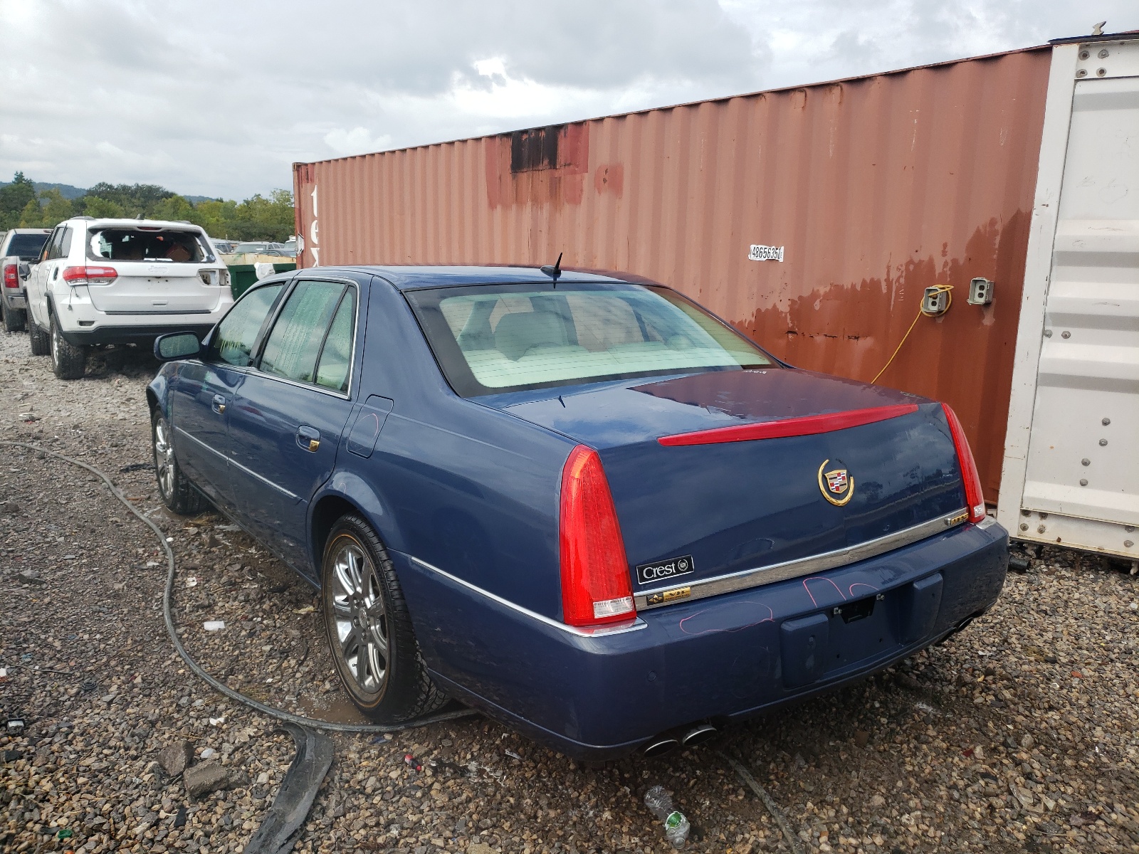 Photo 3 from auction – 2008 CADILLAC DTS with VIN 1G6KD57Y58U210607