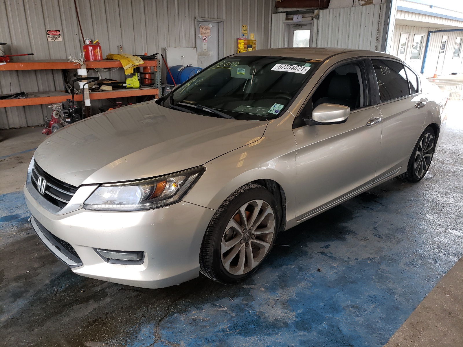 Photo 2 from auction – 2014 HONDA ACCORD SPO with VIN 1HGCR2F55EA209741