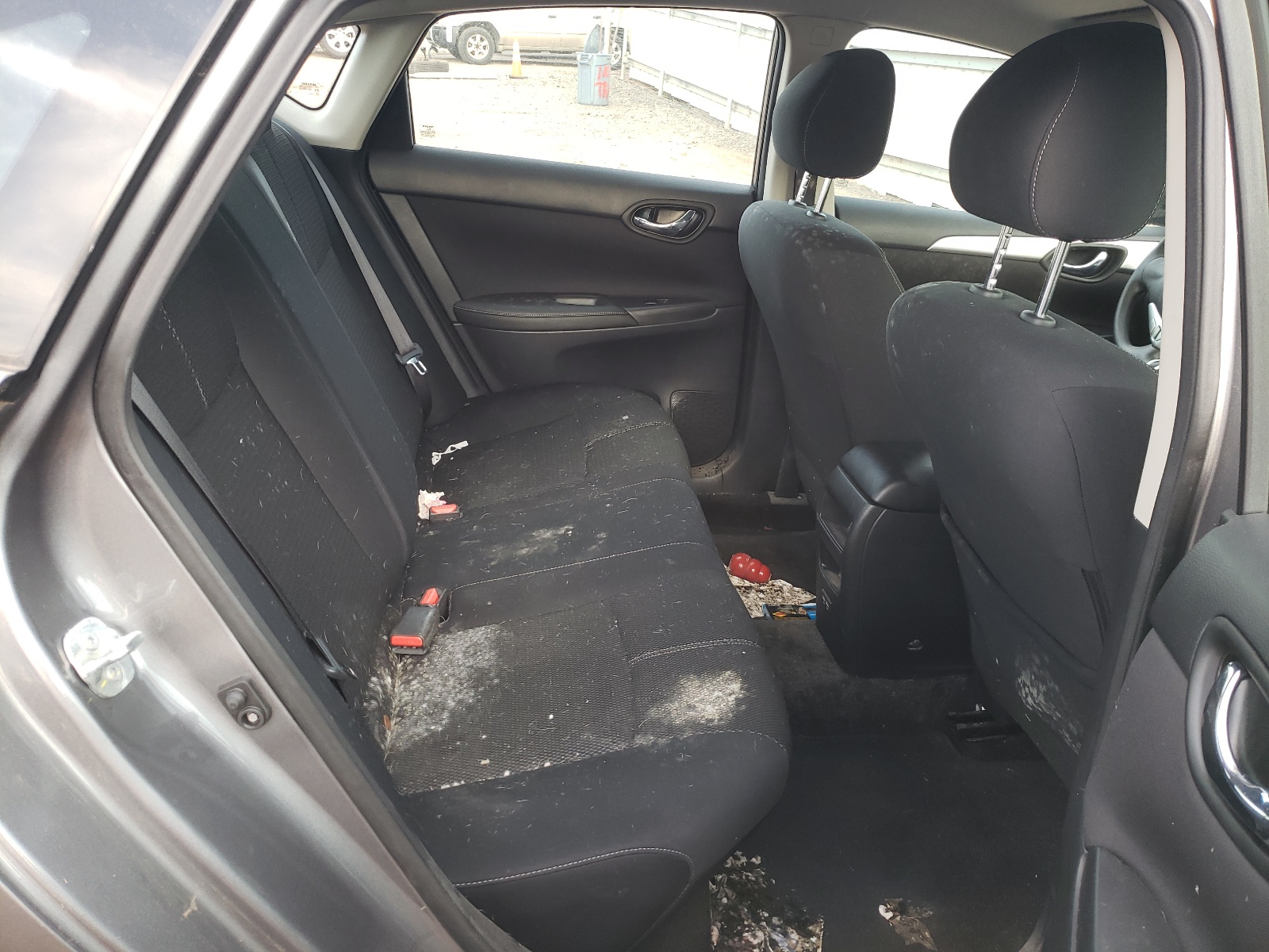 Photo 6 from auction – 2017 NISSAN SENTRA S with VIN 3N1AB7AP1HY380571