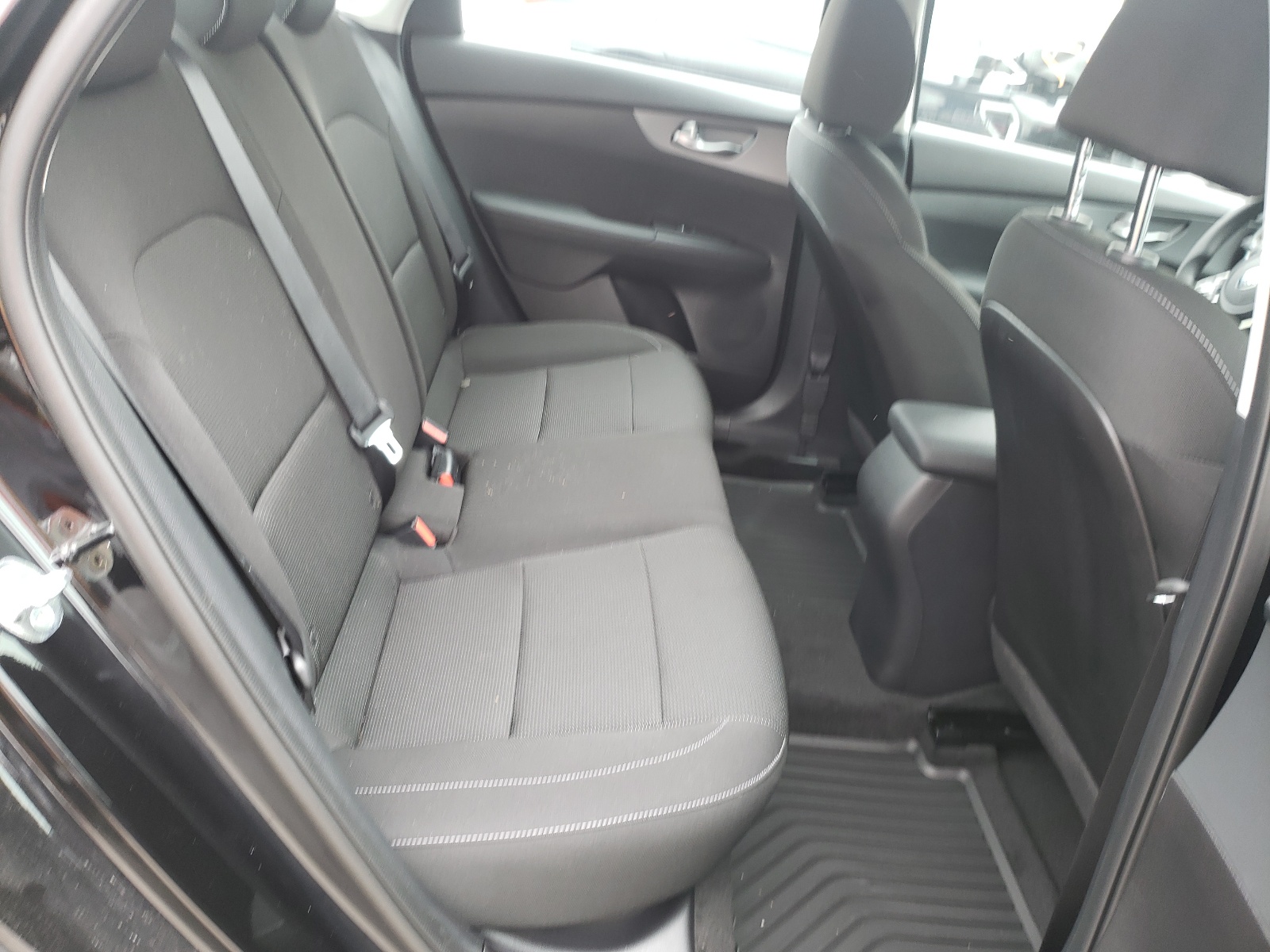 Photo 6 from auction – 2021 KIA FORTE FE with VIN 3KPF24AD7ME401328