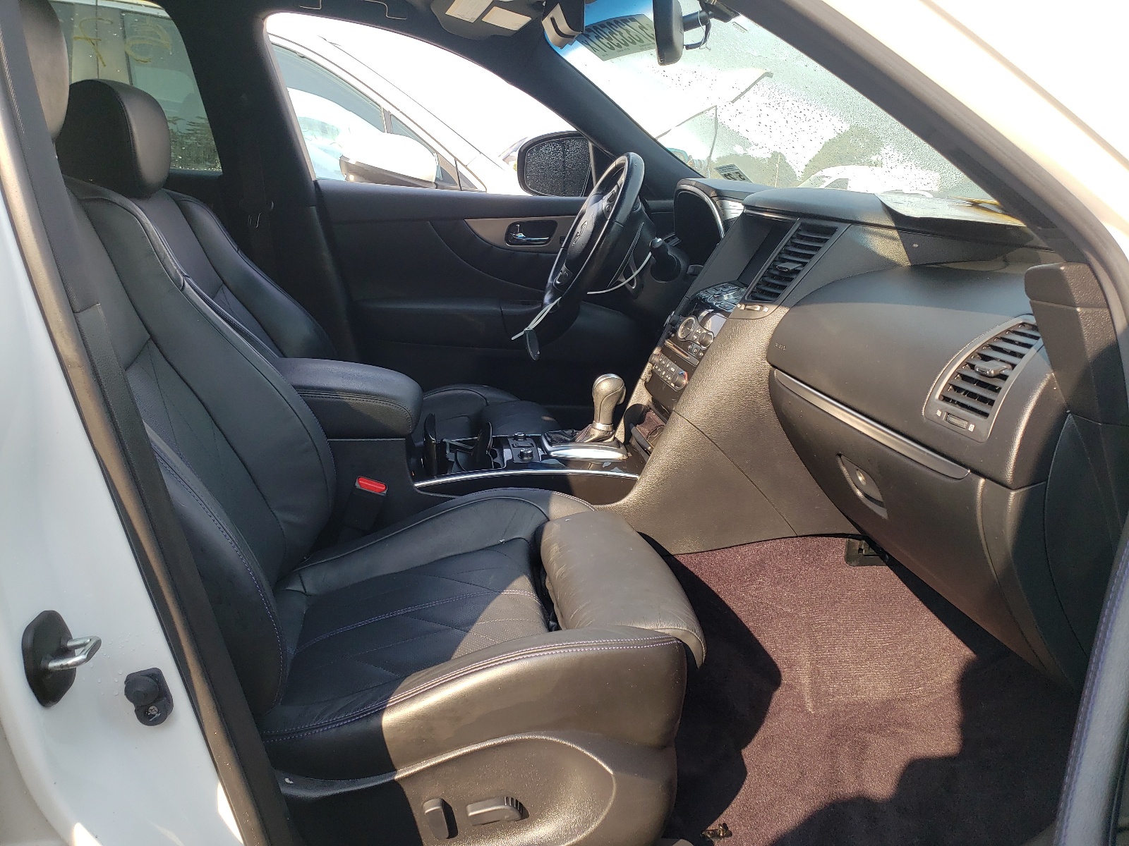 Photo 5 from auction – 2017 INFINITI QX70 with VIN JN8CS1MW6HM412041