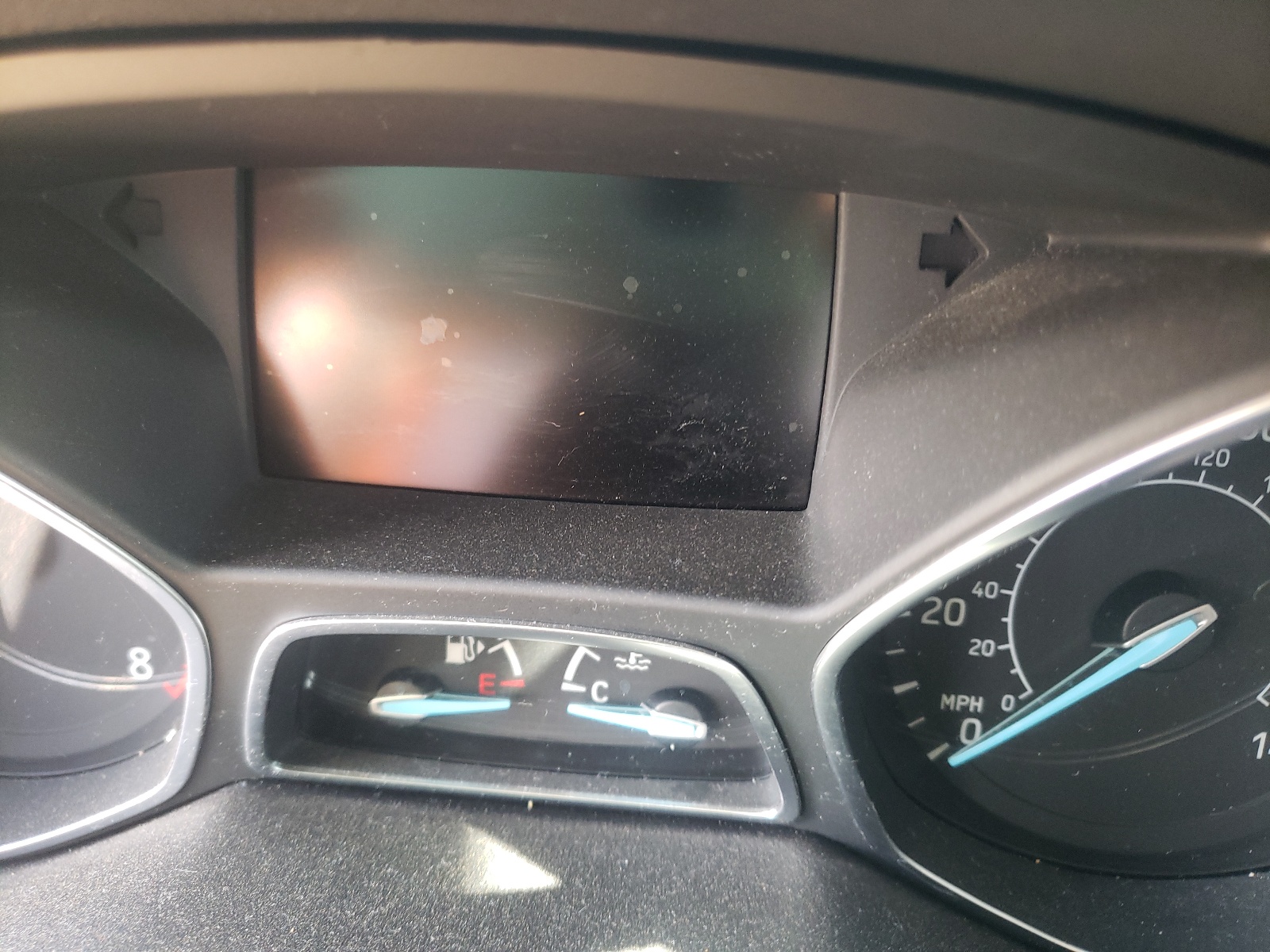 Photo 8 from auction – 2017 FORD ESCAPE S with VIN 1FMCU0F77HUA27055