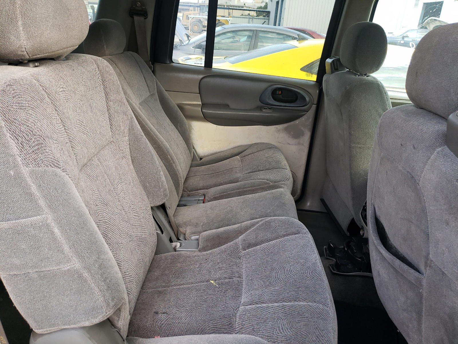 Photo 6 from auction – 2003 CHEVROLET TRAILBLAZE with VIN 1GNES16P236231775