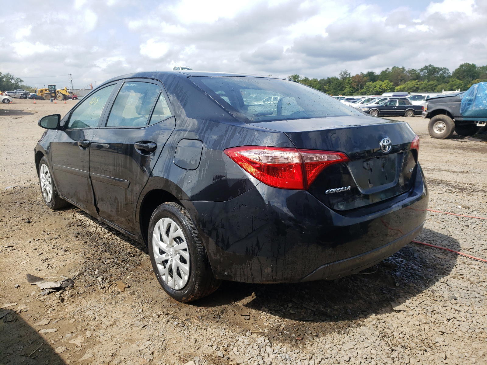 Photo 3 from auction – 2018 TOYOTA COROLLA L with VIN 2T1BURHEXJC043320