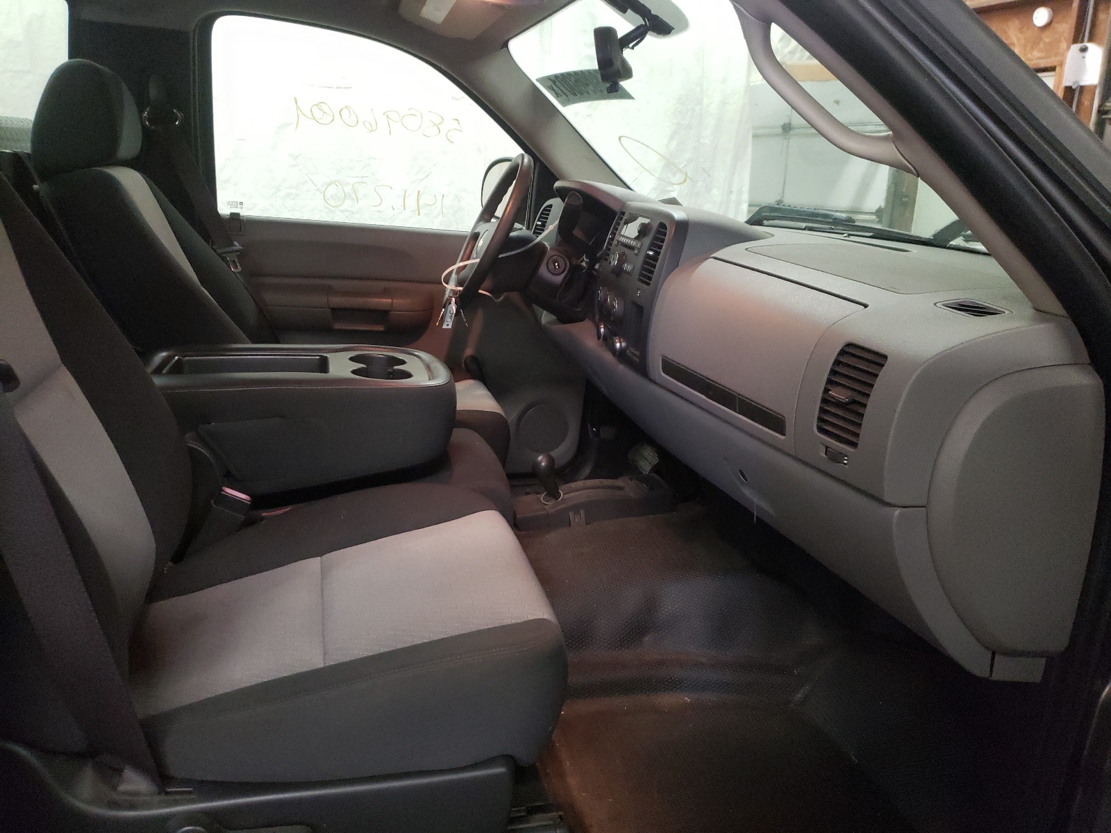 Photo 5 from auction – 2008 CHEVROLET SILVERADO with VIN 1GCEK14X88Z143038