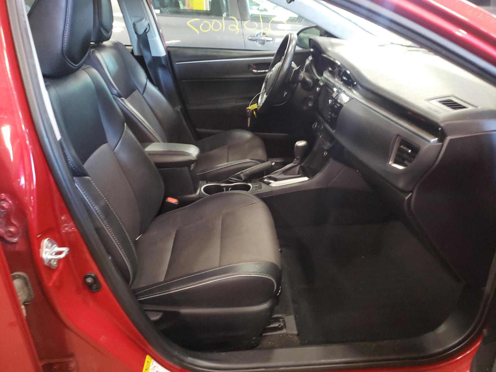 Photo 5 from auction – 2015 TOYOTA COROLLA L with VIN 2T1BURHE3FC404491