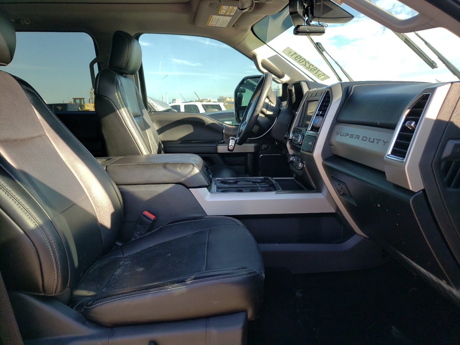 Photo 5 from auction – 2018 FORD F250 SUPER with VIN 1FT7W2BT2JEB19219