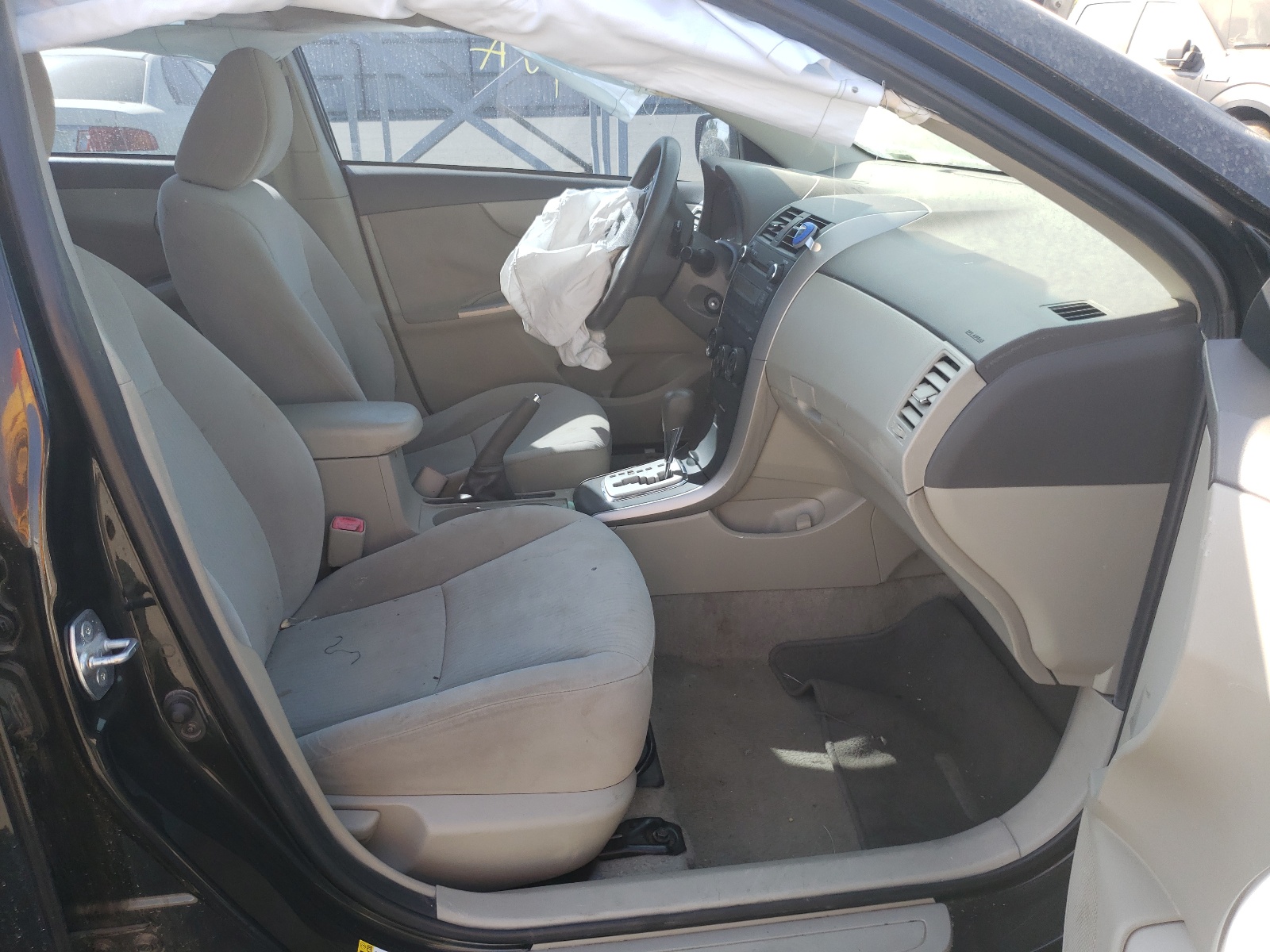 Zdjęcie 18 z aukcji – 2010 TOYOTA COROLLA BA z VIN JTDBU4EE3A9116444