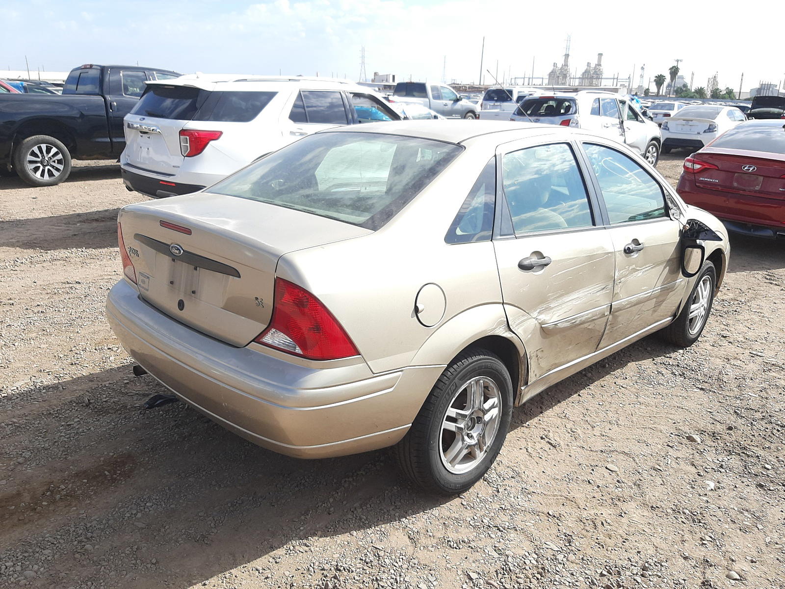 Photo 4 from auction – 2000 FORD FOCUS SE with VIN 1FAFP3431YW401275