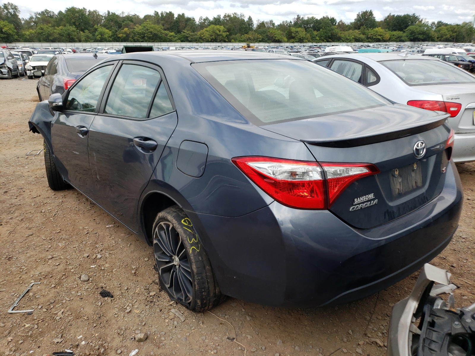 Photo 3 from auction – 2015 TOYOTA COROLLA L with VIN 2T1BURHE8FC397067