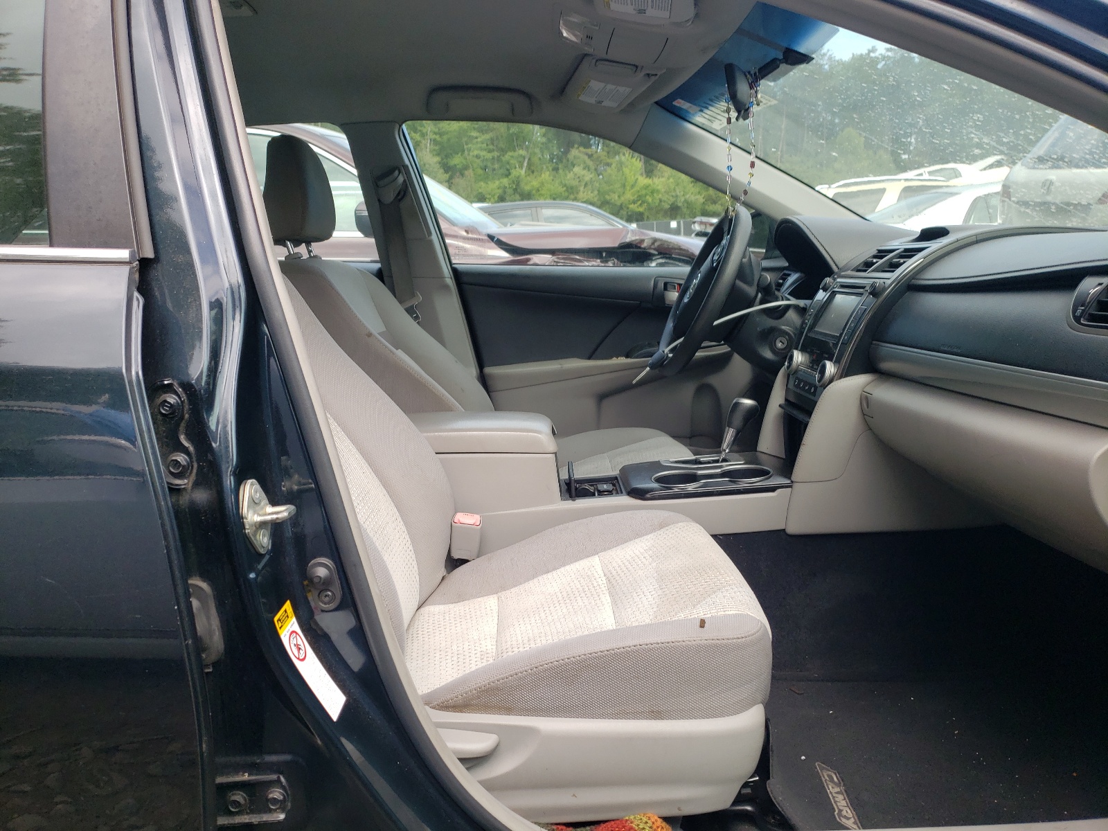 Photo 5 from auction – 2014 TOYOTA CAMRY L with VIN 4T1BF1FK5EU326863