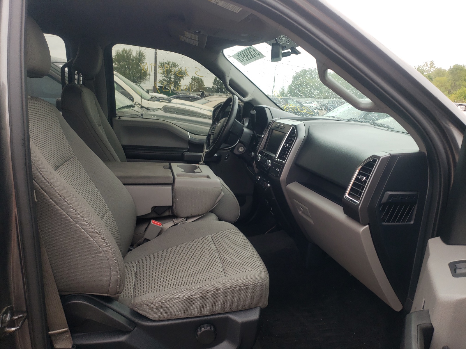 Photo 5 from auction – 2015 FORD F150 SUPER with VIN 1FTEW1EG0FFB39180