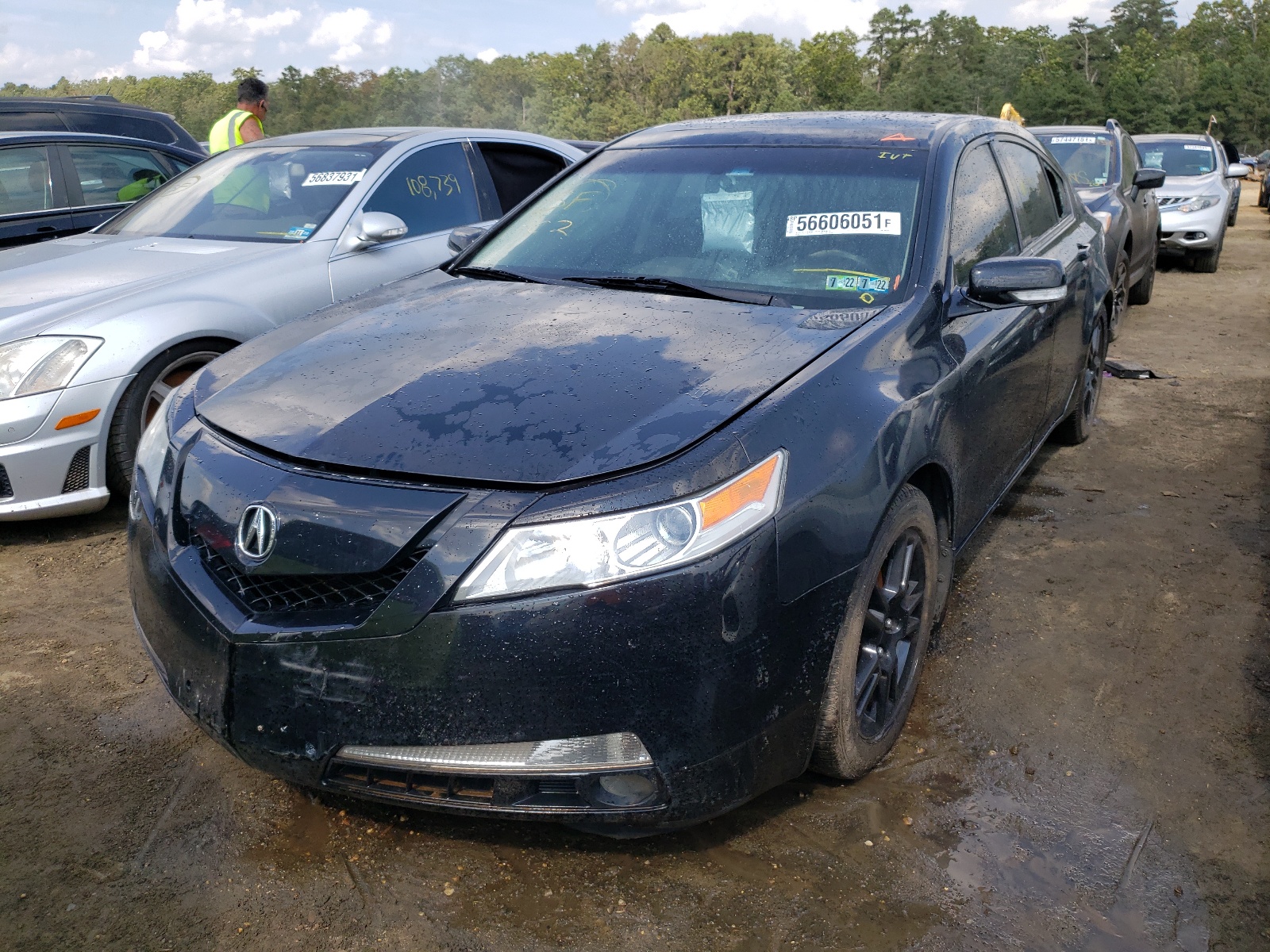 Photo 2 from auction – 2010 ACURA TL with VIN 19UUA8F20AA008490