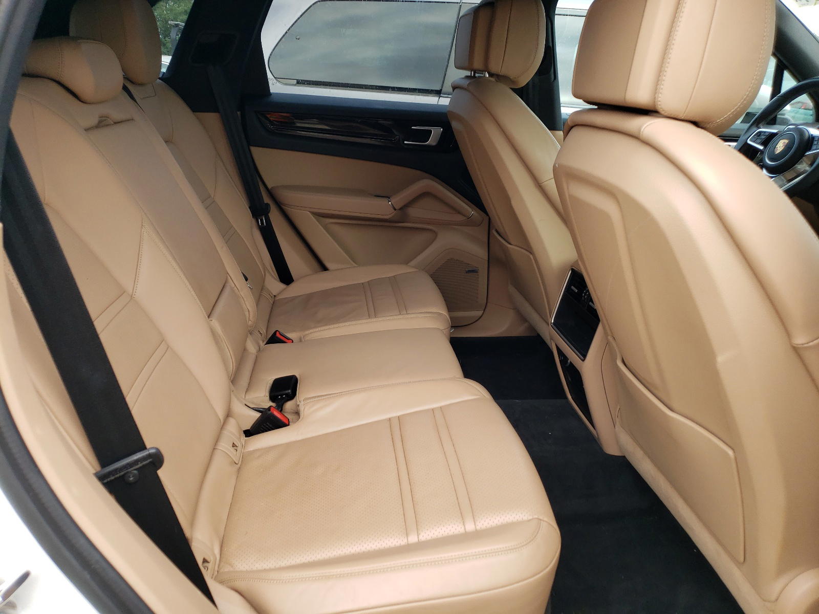 Photo 6 from auction – 2019 PORSCHE CAYENNE with VIN WP1AA2AY9KDA01787
