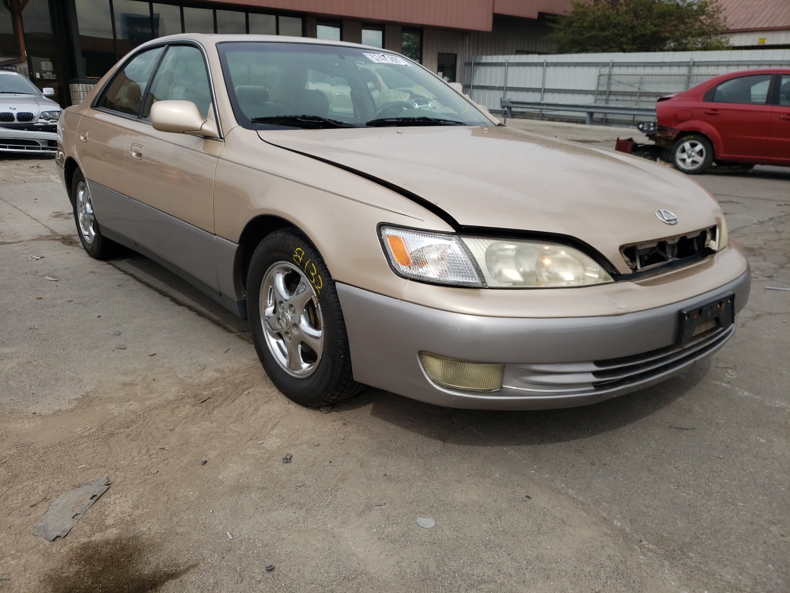 LEXUS ES 300 1999 with VIN JT8BF28G9X5052548 - Photo from auction