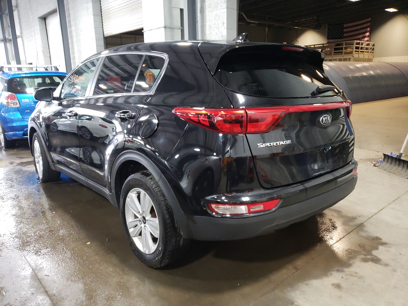 Photo 3 from auction – 2017 KIA SPORTAGE L with VIN KNDPMCAC8H7284221