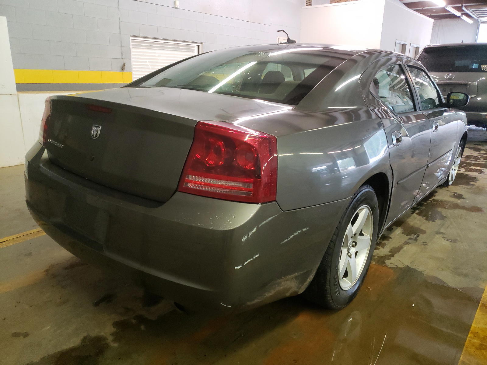 Photo 4 from auction – 2008 DODGE CHARGER with VIN 2B3LA43G18H199188