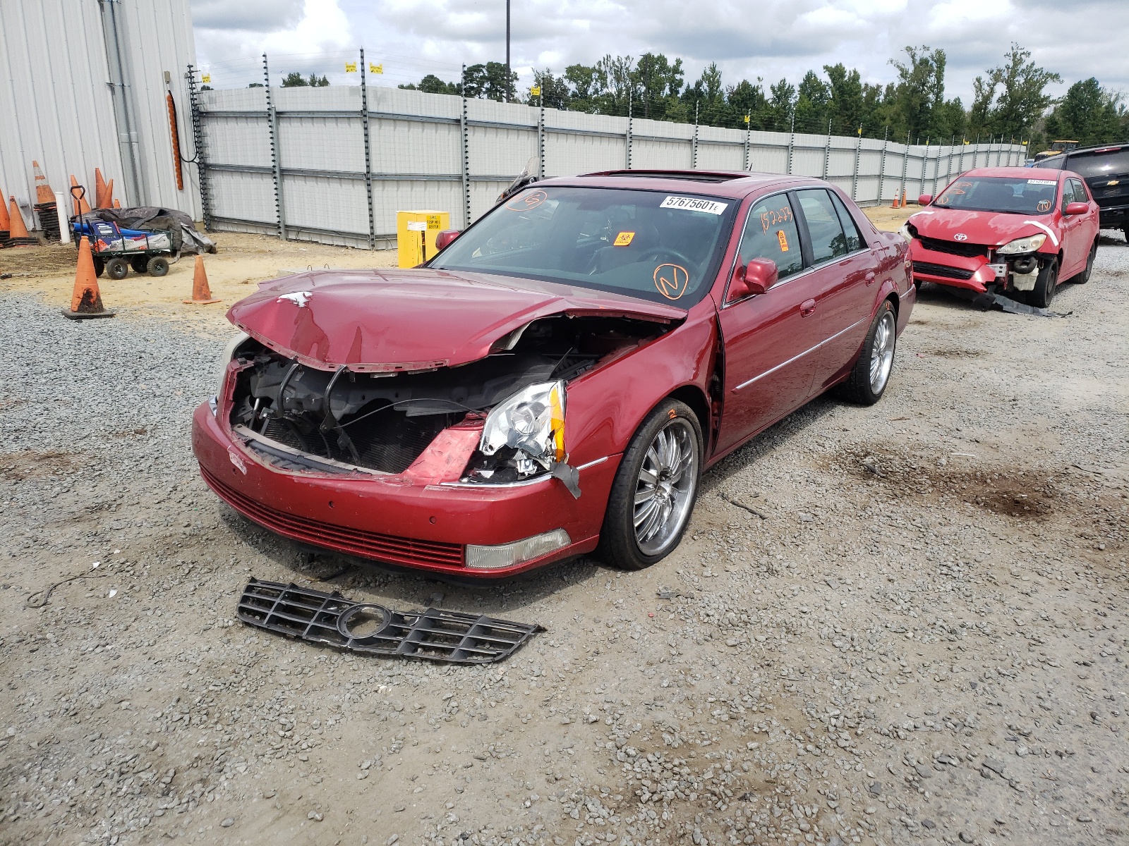 Photo 2 from auction – 2006 CADILLAC DTS with VIN 1G6KD579X6U100304