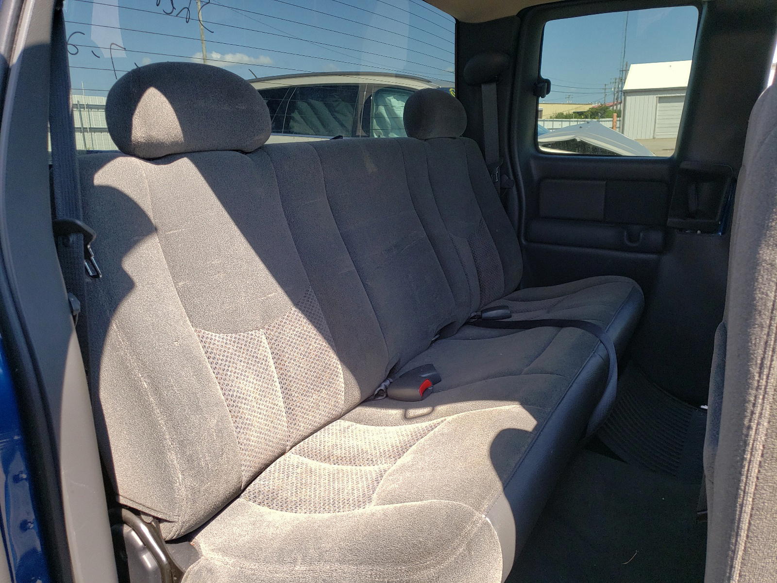 Photo 6 from auction – 2003 CHEVROLET SILVERADO with VIN 2GCEC19V731297357
