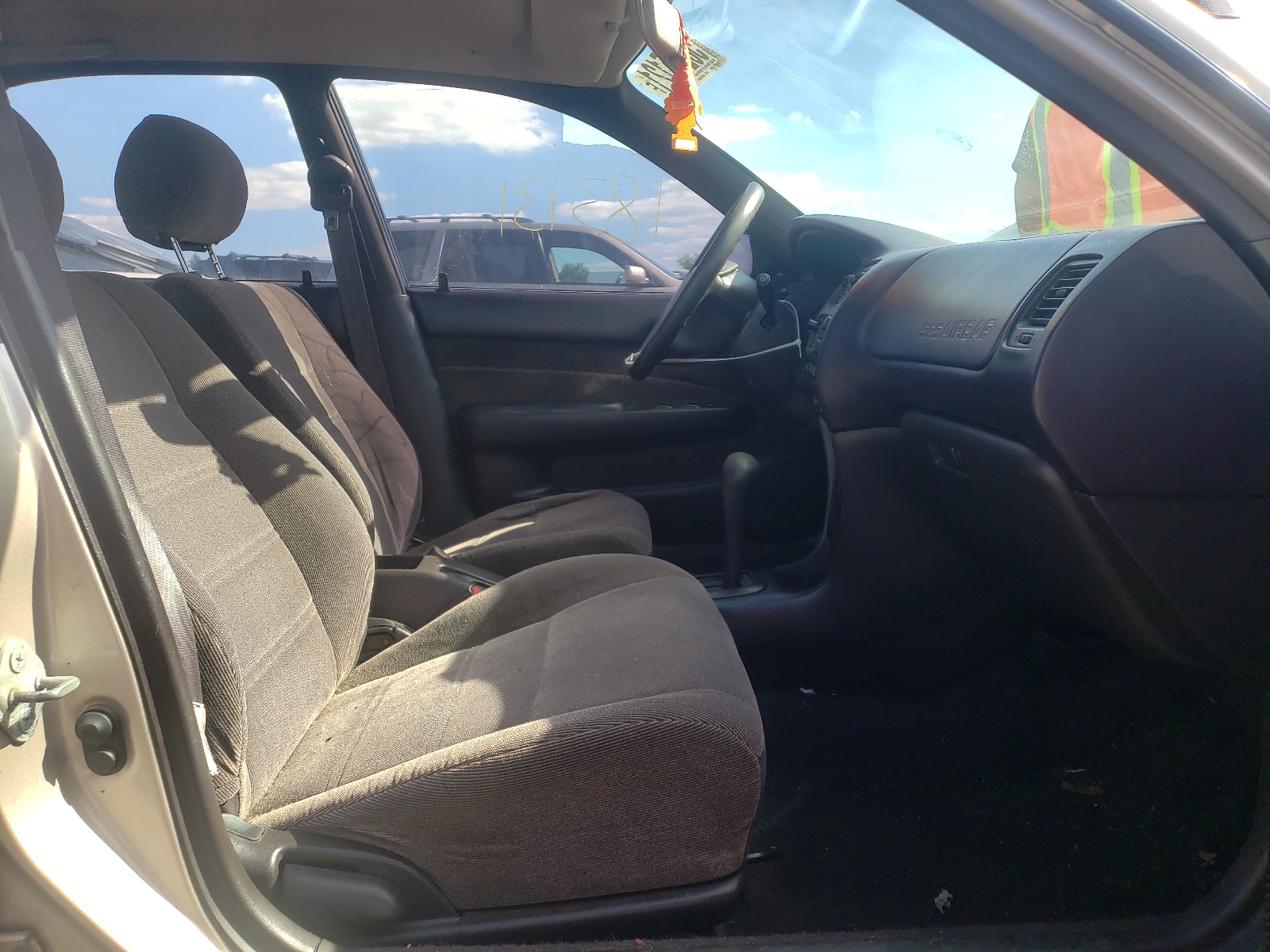 Photo 5 from auction – 1994 TOYOTA COROLLA LE with VIN 2T1AE09B8RC087692