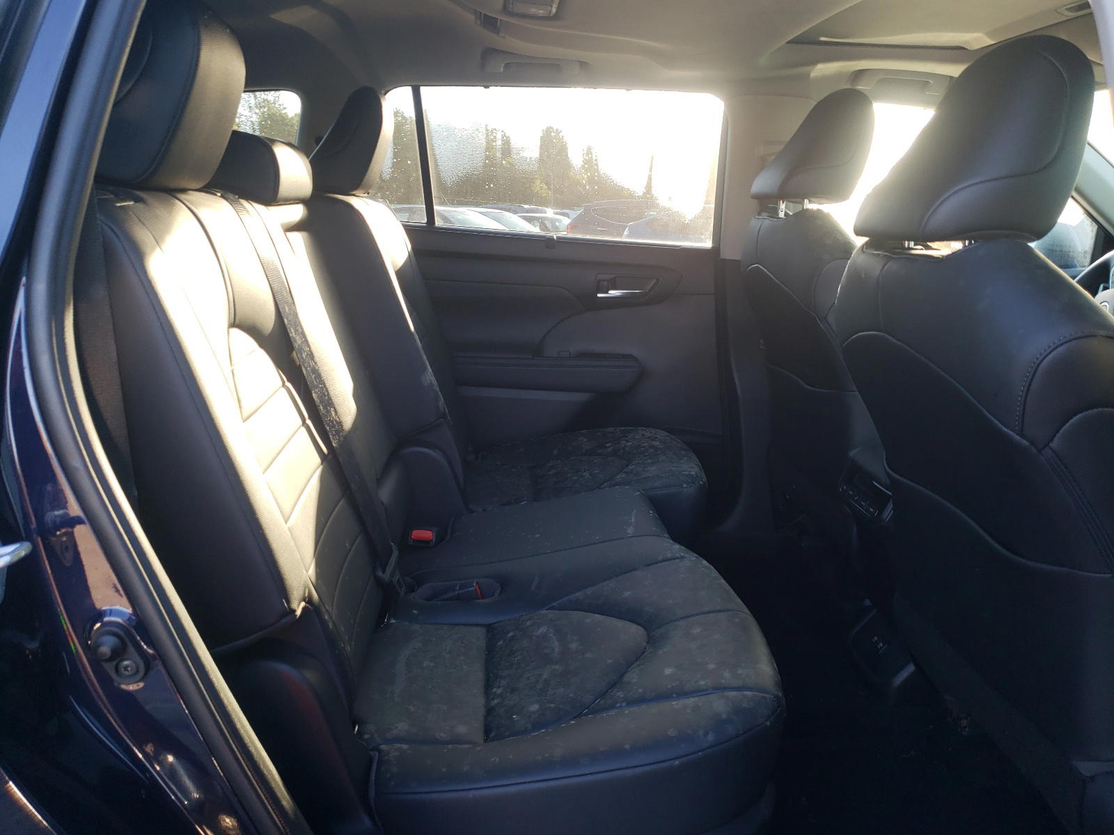 Photo 6 from auction – 2020 TOYOTA HIGHLANDER with VIN 5TDGZRBH7LS046325