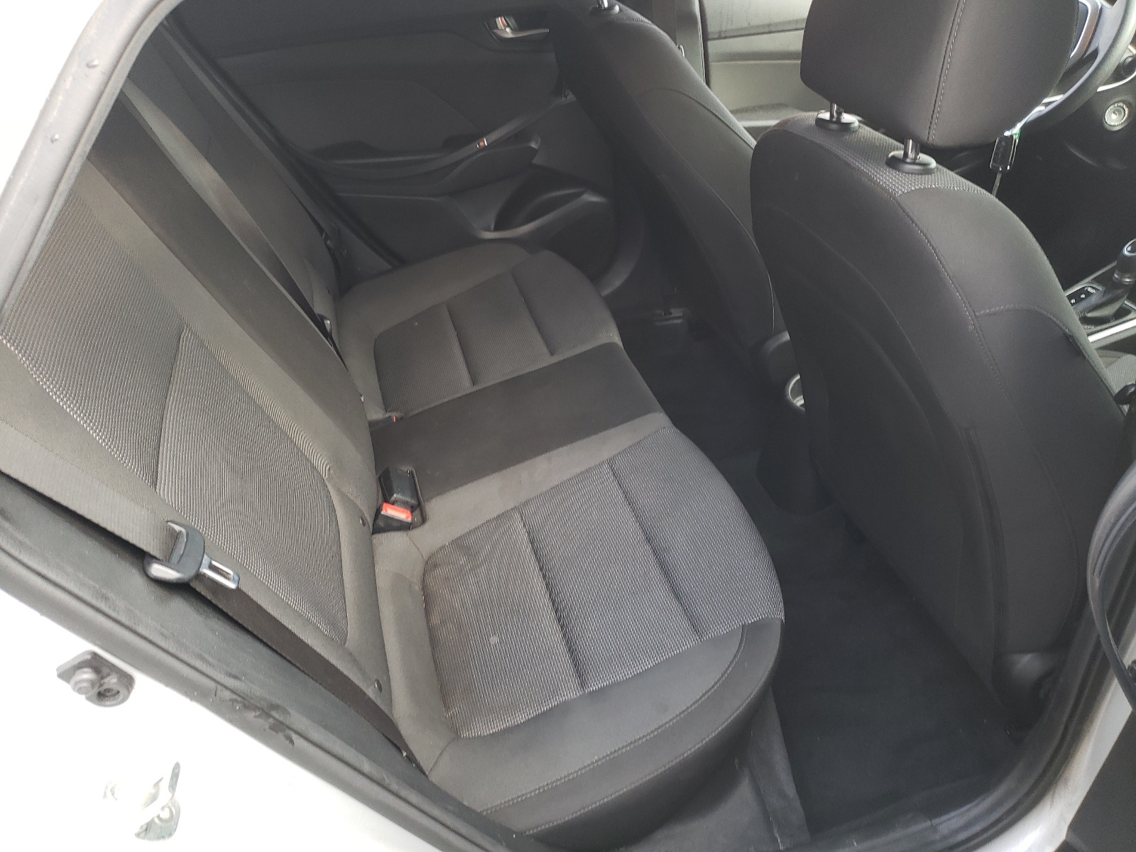 Photo 6 from auction – 2018 HYUNDAI ACCENT SE with VIN 3KPC24A34JE013009