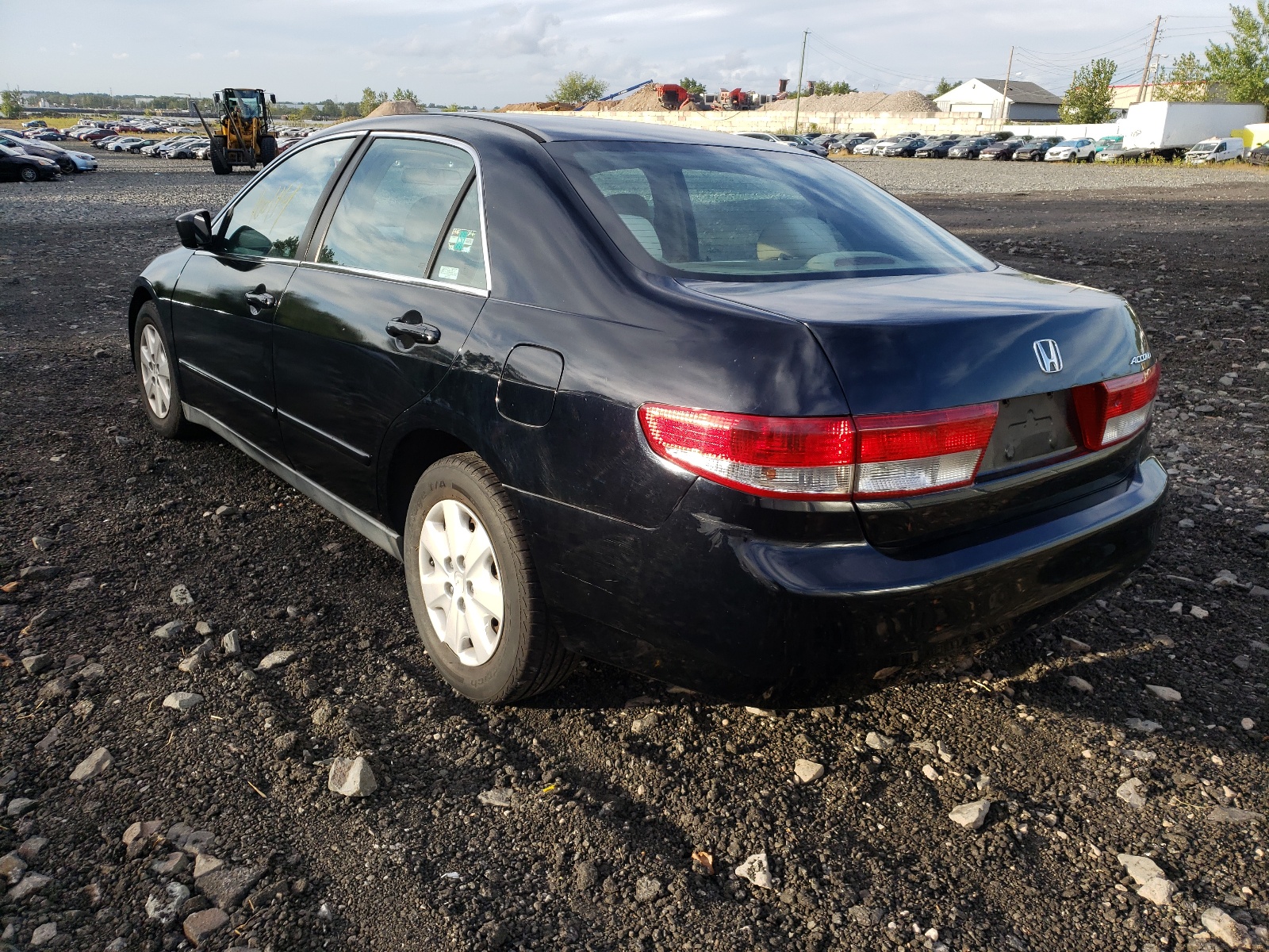 Photo 3 from auction – 2004 HONDA ACCORD with VIN 1HGCM56464A112232