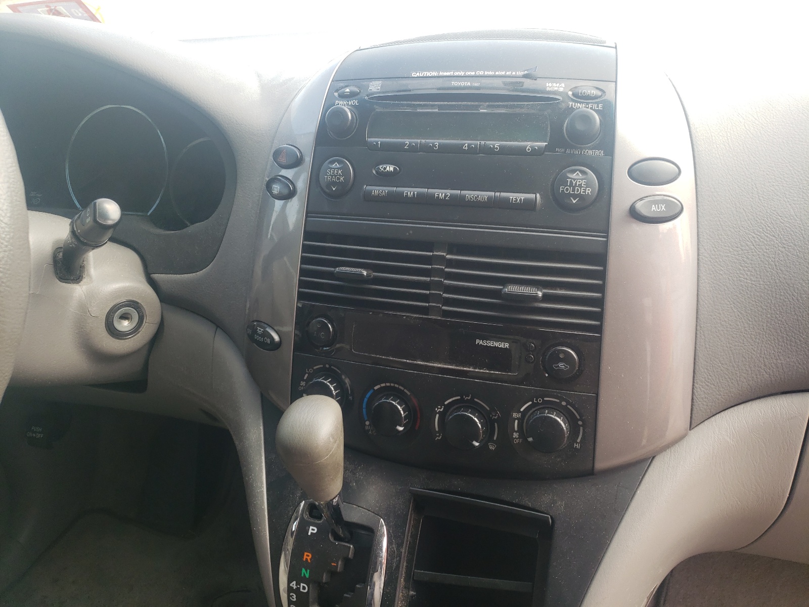 Photo 9 from auction – 2010 TOYOTA SIENNA CE with VIN 5TDKK4CC2AS312559