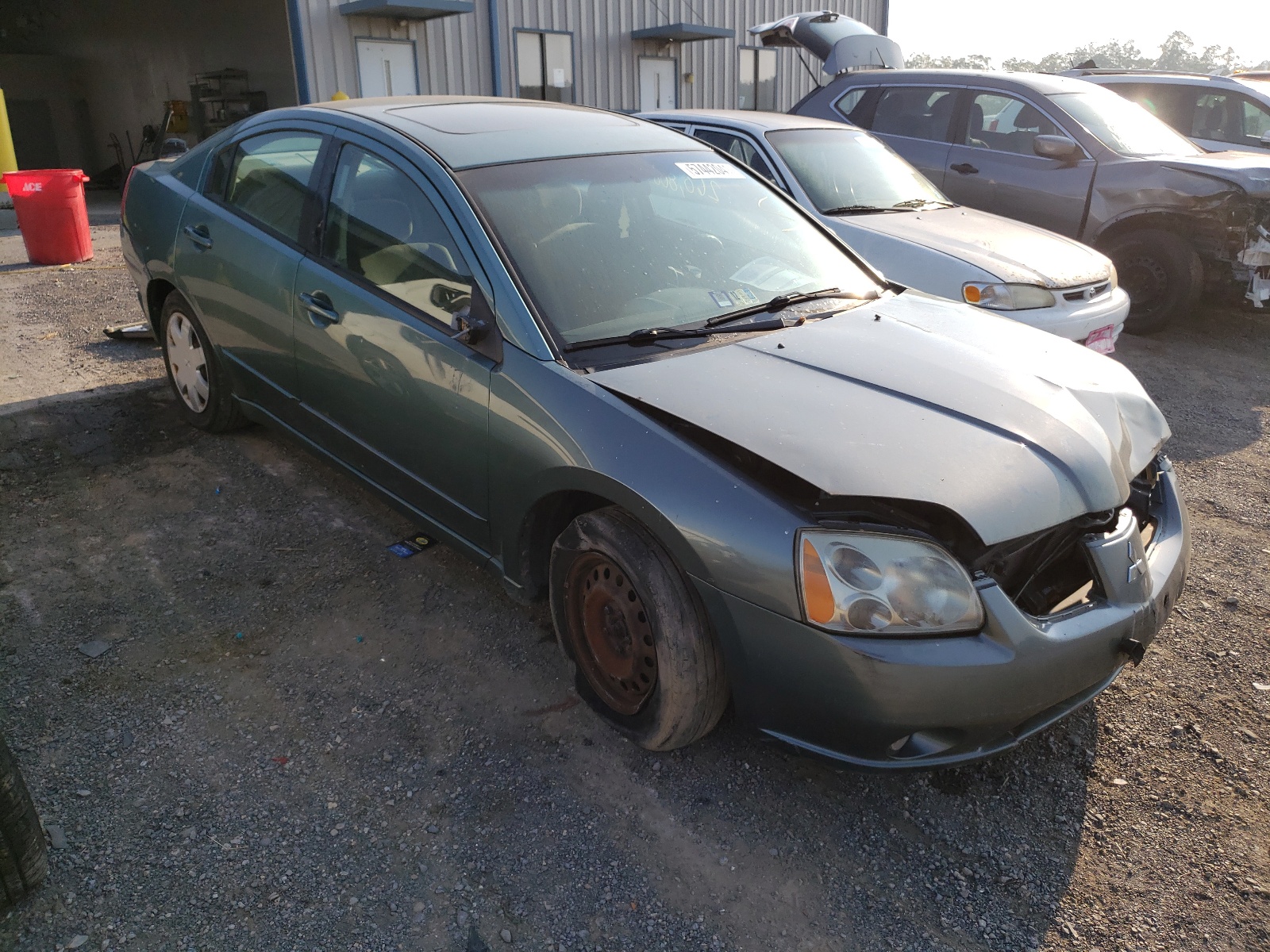 MITSUBISHI GALANT ES 2004 with VIN 4A3AB36F84E052266 - Photo from auction