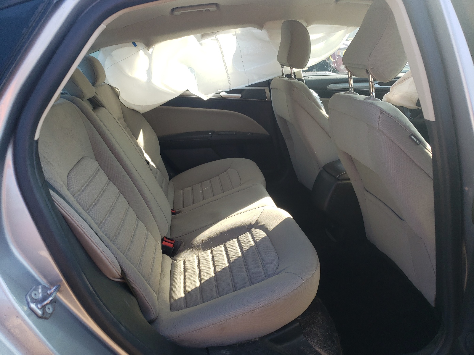 Photo 6 from auction – 2020 FORD FUSION S with VIN 3FA6P0G71LR221285
