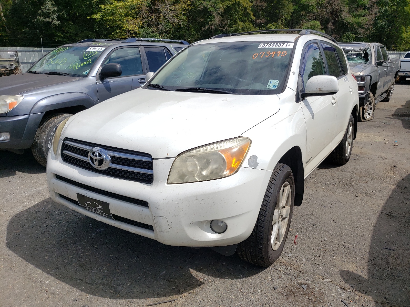 Photo 2 from auction – 2007 TOYOTA RAV4 LIMIT with VIN JTMZD34V775073995