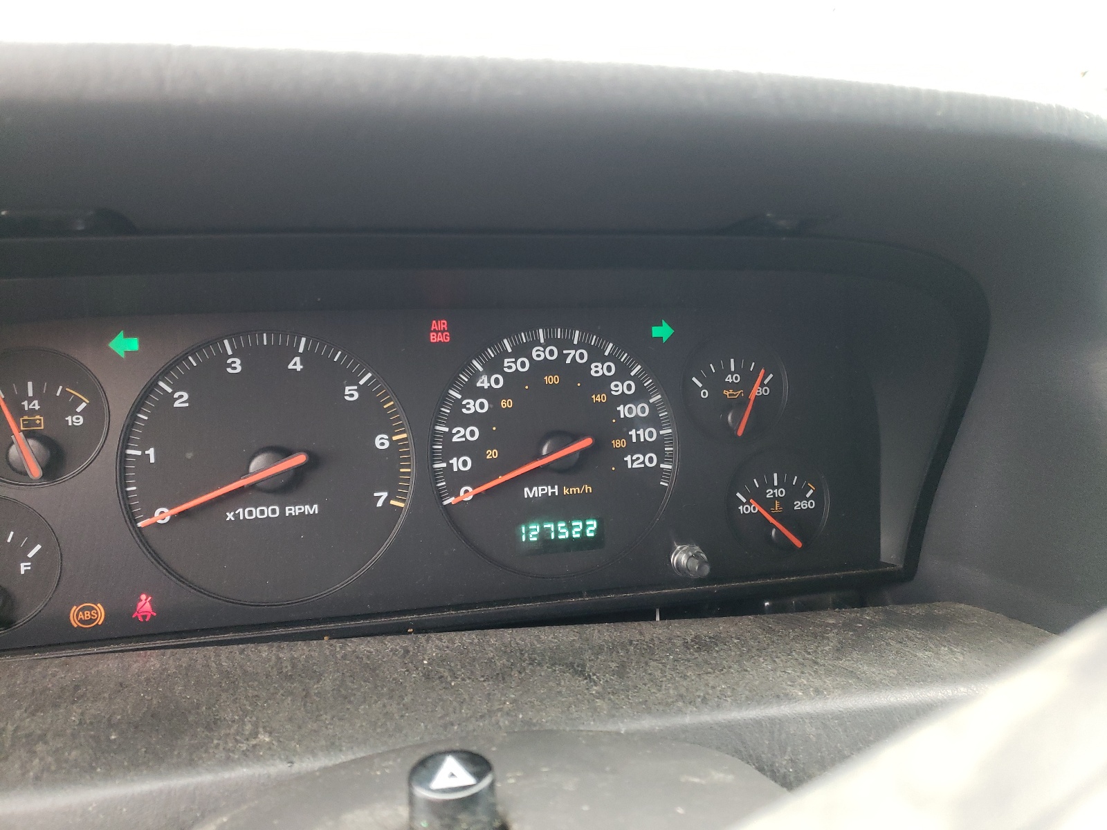 Photo 8 from auction – 2000 JEEP GRAND CHER with VIN 1J4G258N8YC360790