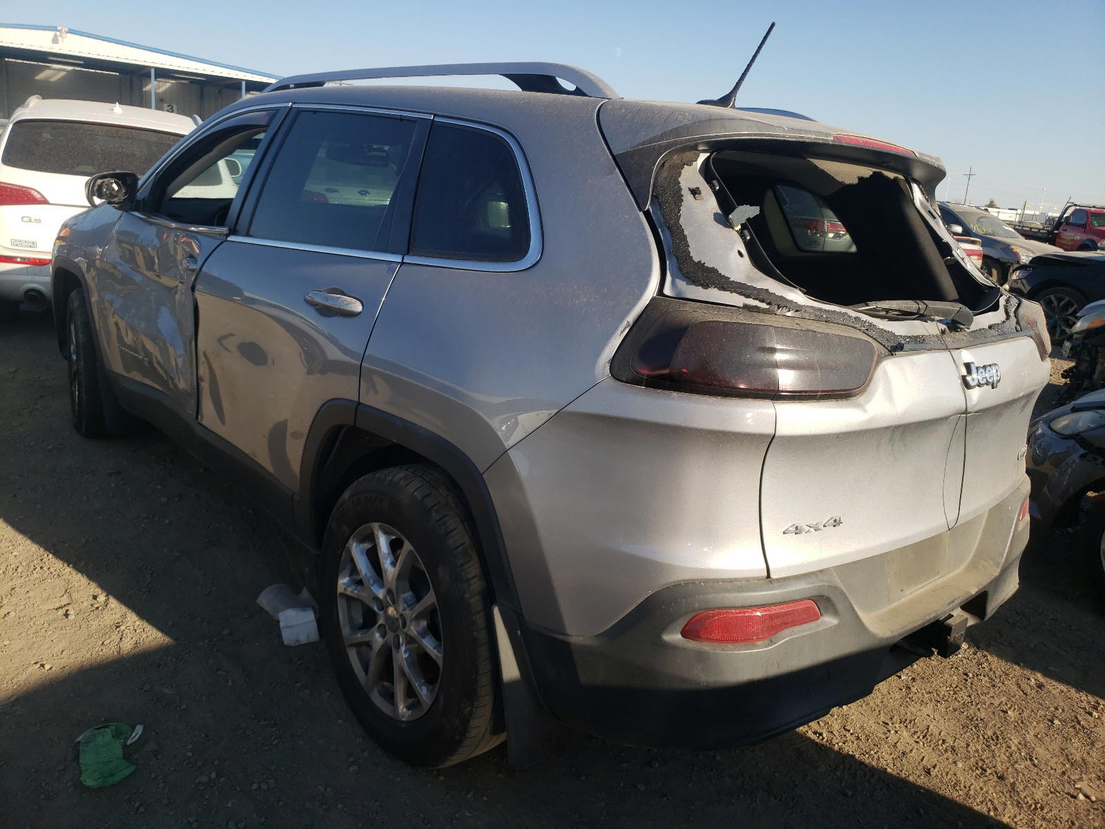 Photo 3 from auction – 2014 JEEP CHEROKEE L with VIN 1C4PJMCSXEW194072