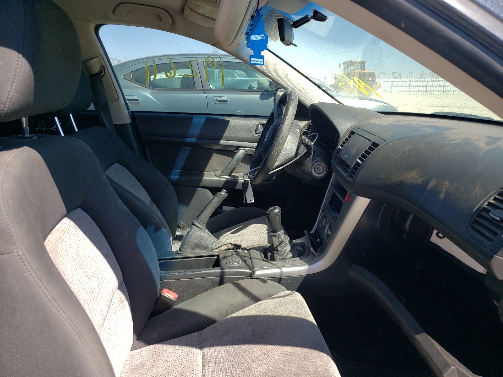 Photo 5 from auction – 2005 SUBARU LEGACY OUT with VIN 4S4BP61C656323971