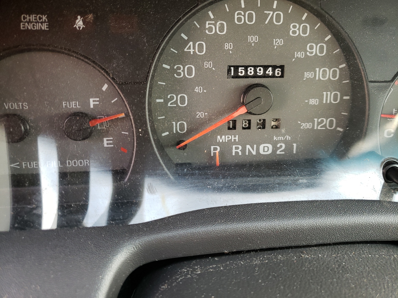 Photo 8 from auction – 2001 MERCURY GRAND MARQ with VIN 2MEFM74W31X700280