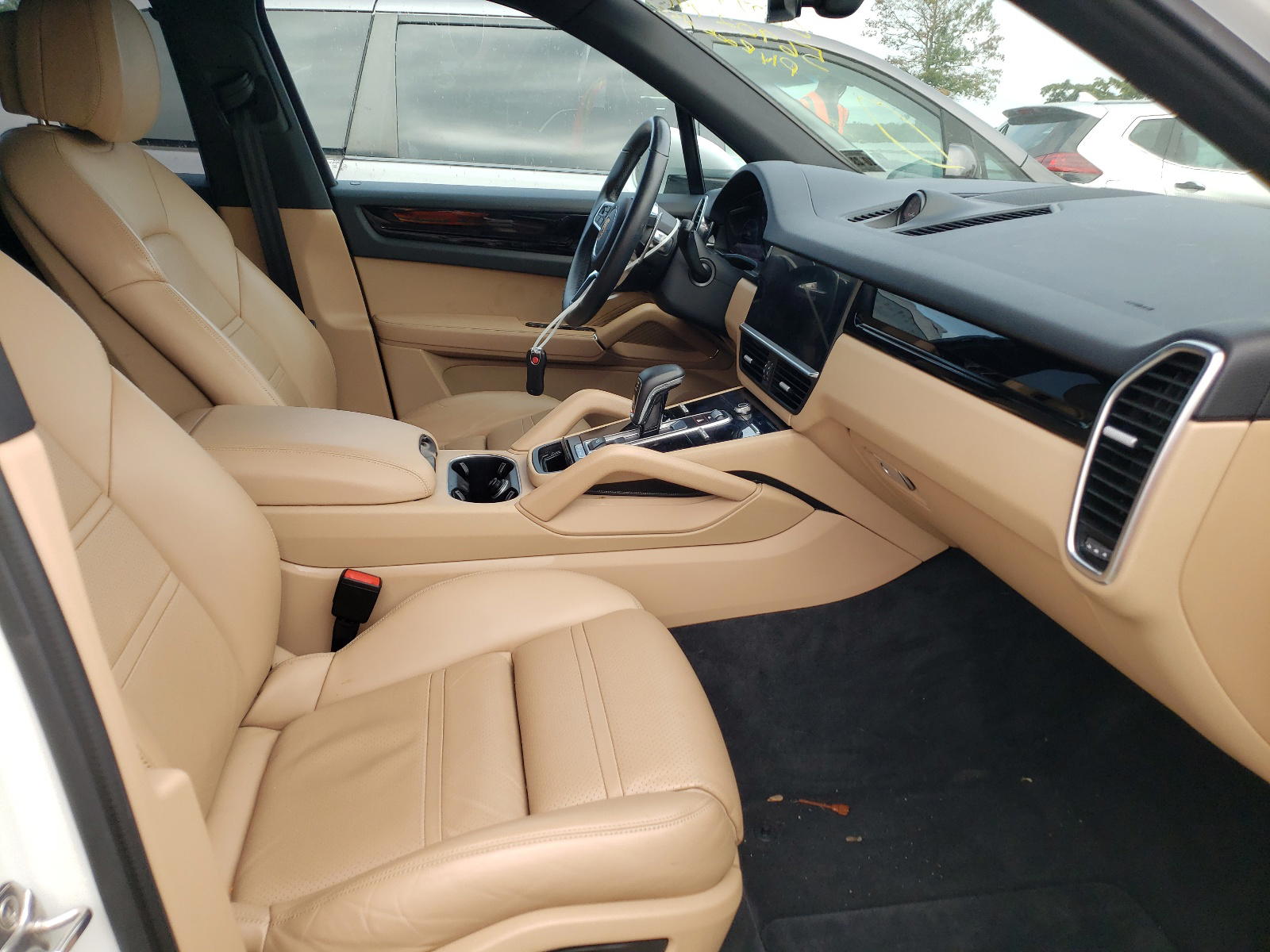 Photo 5 from auction – 2019 PORSCHE CAYENNE with VIN WP1AA2AY9KDA01787